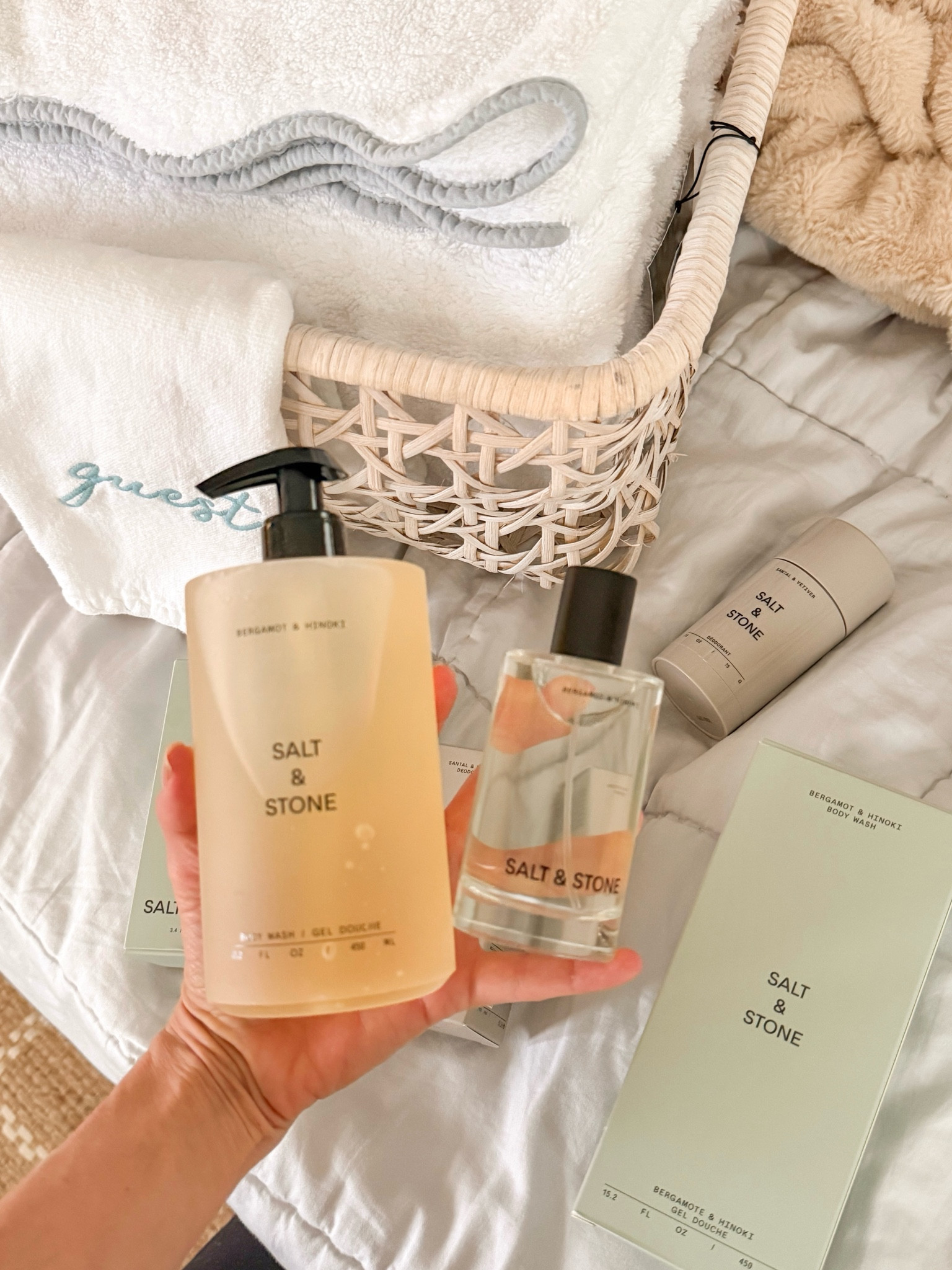 This body wash has been my favorite for the past 2 years ~ it’s so good my guests love it to. Just started using their mist, and have been loving it this week. Linking these + more from @saltandstone ✨