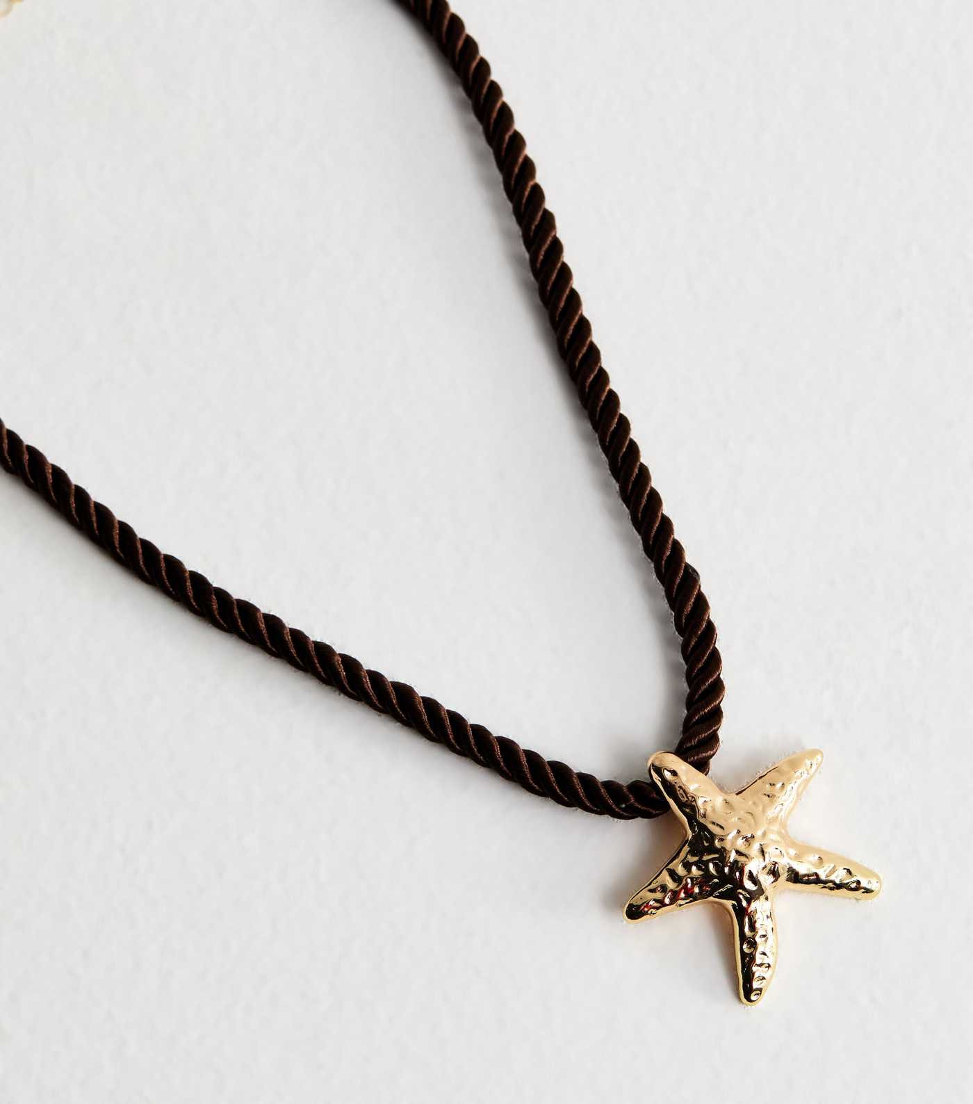 Gold Tone Starfish Pendant Rope Necklace | New Look | New Look (UK)