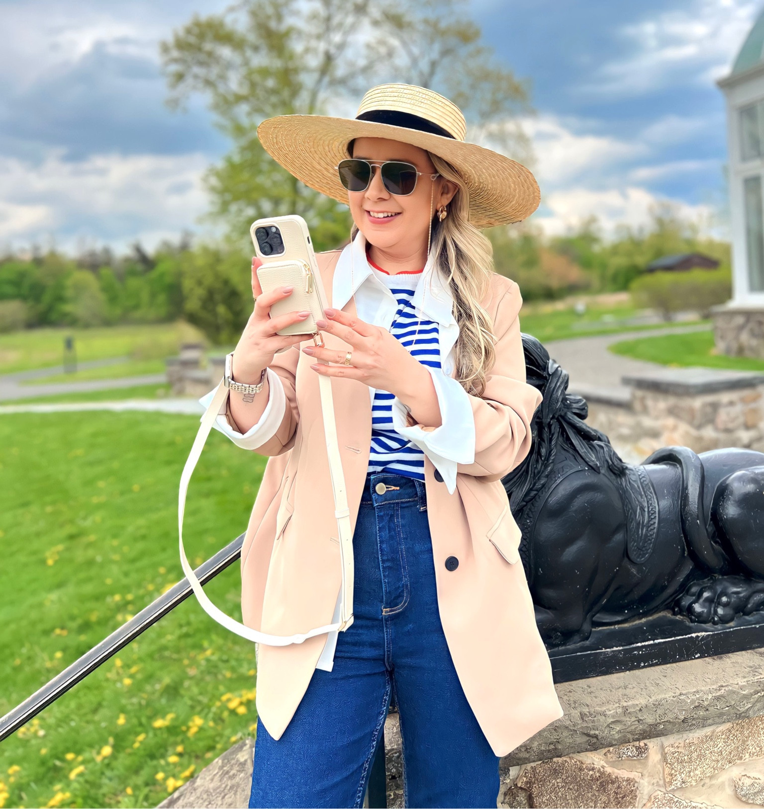 Blazer Chicwish 

#LTKGiftGuide #LTKbeauty #LTKFind