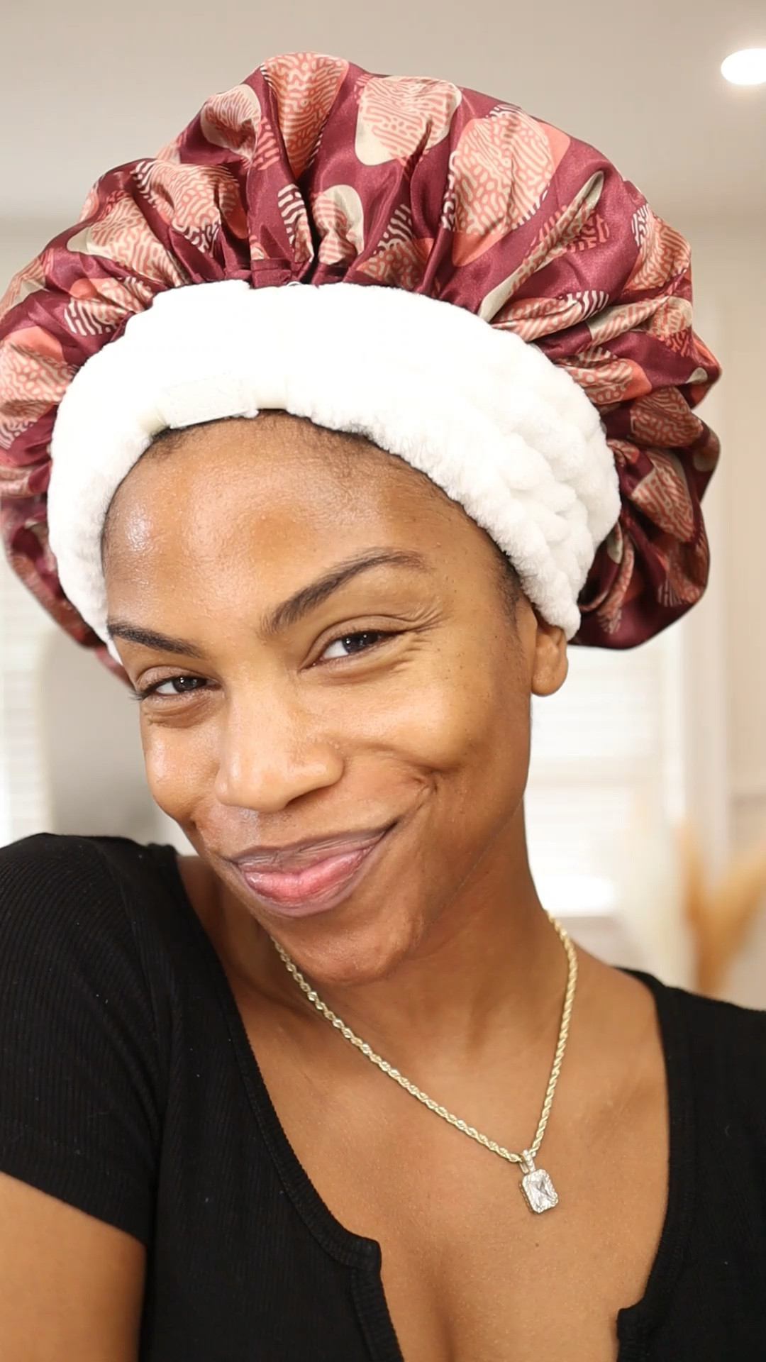 I’ve been keeping it real simple with my skincare lately, focusing on hydration and protection! ☀️ 

ps.. don’t mind my curry stained nails 🙃😂


#melaninskincare #dryskincare #hydratingskincare 

#LTKBeauty