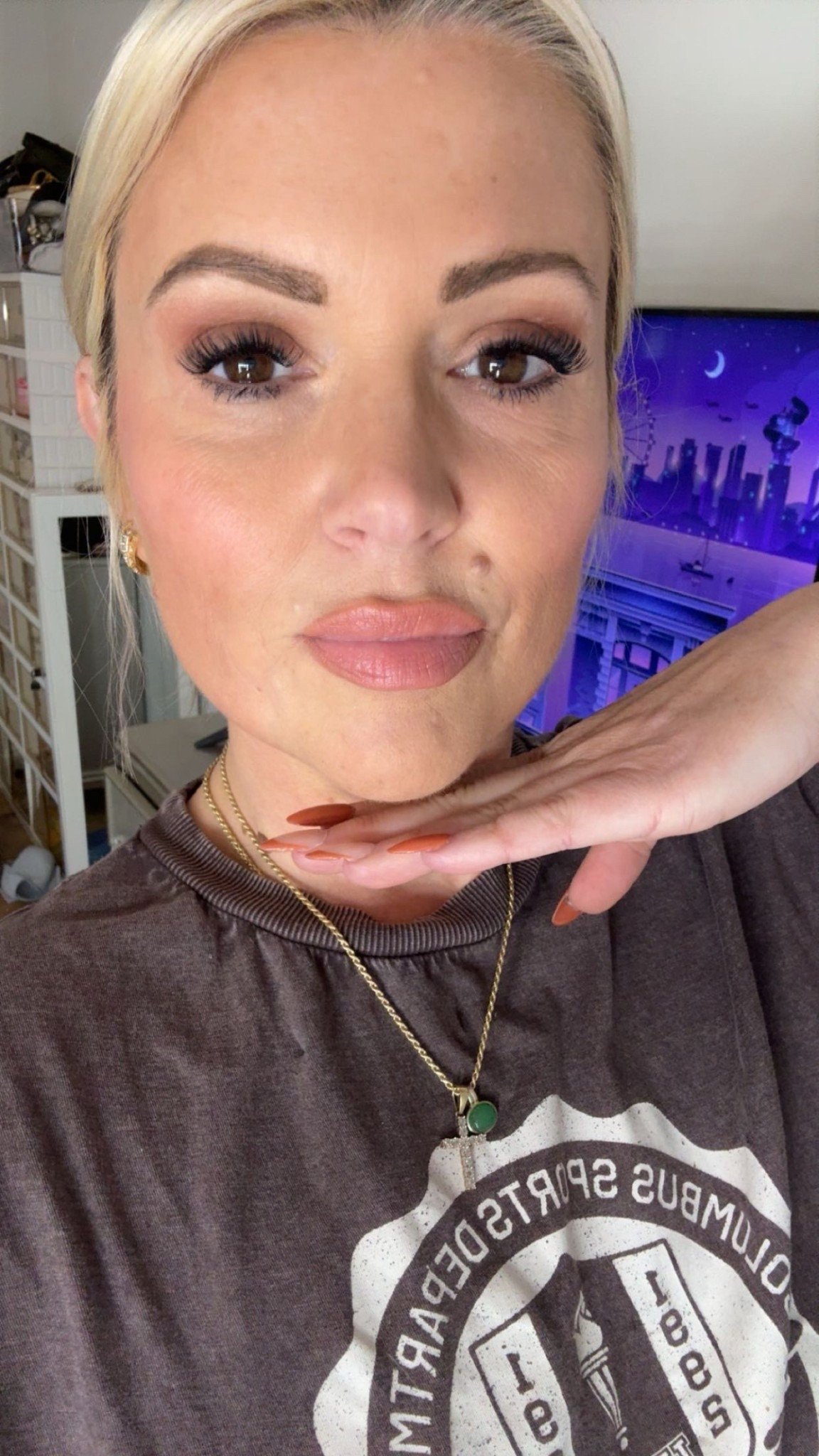 Makeup for the day!! 

#LTKselfcare #LTKgrwm #LTKootd