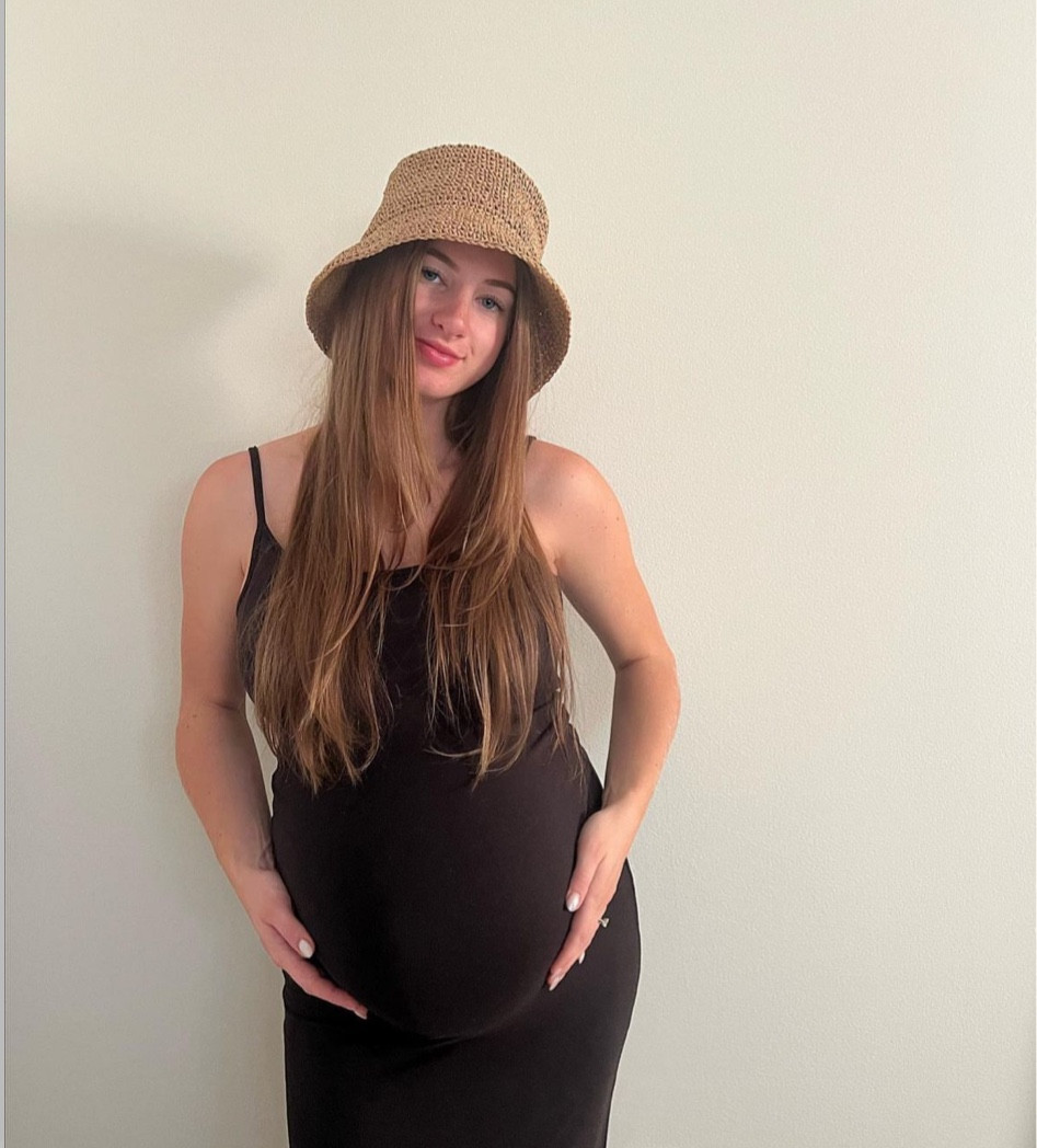 simple back bumpsuit dress 🖤

#LTKSeasonal #LTKstyletip #LTKbump