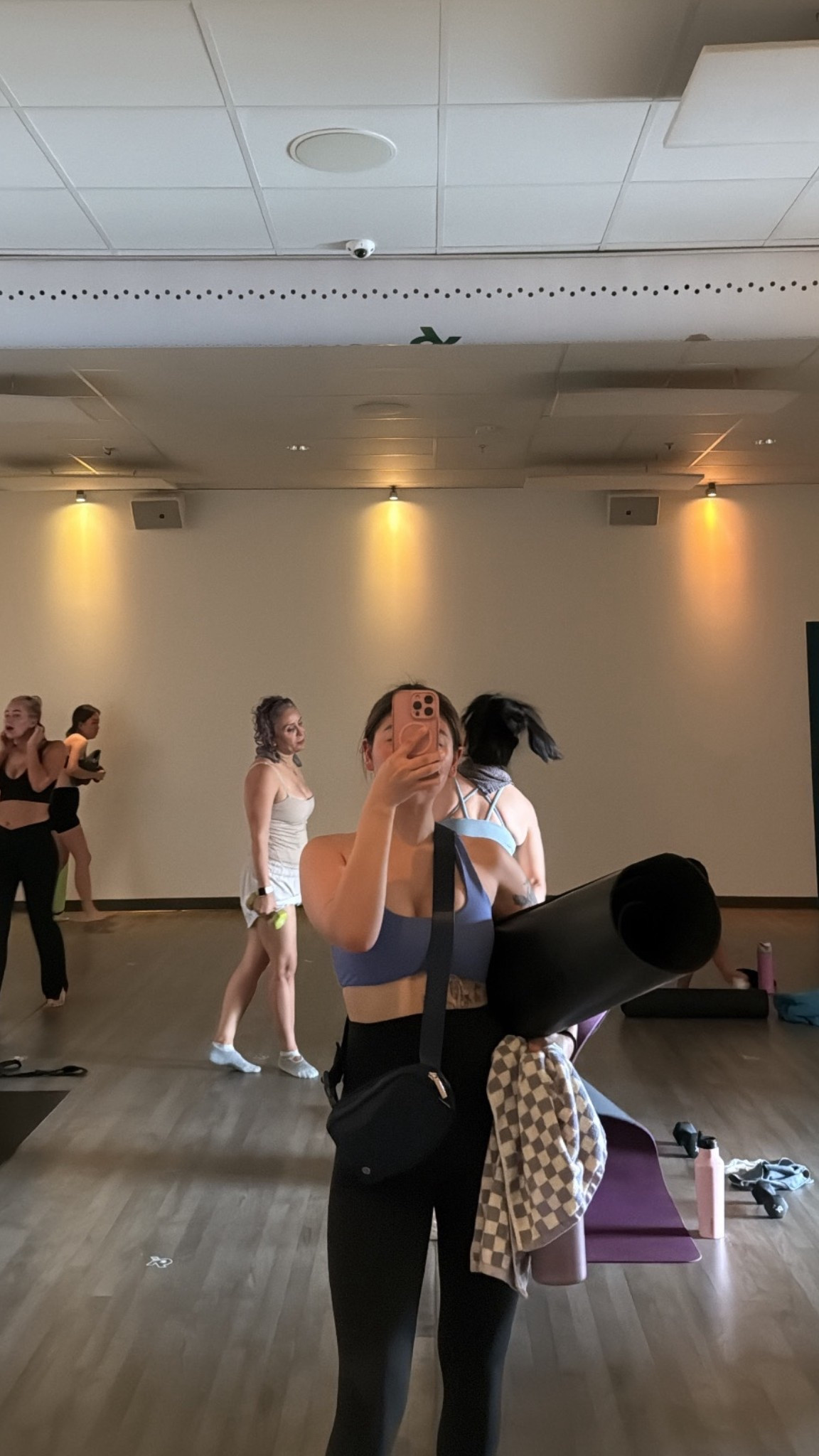 SWEAT IT OUT 💦

What is your favorite yoga mat? I think I’m kinda over my Bala mat! So hard to roll up 🤦🏻‍♀️😂 Looking into the easy fold square ones on Amazon, lmk what you think! 

#LTKActive #LTKPetite #LTKFindsUnder100