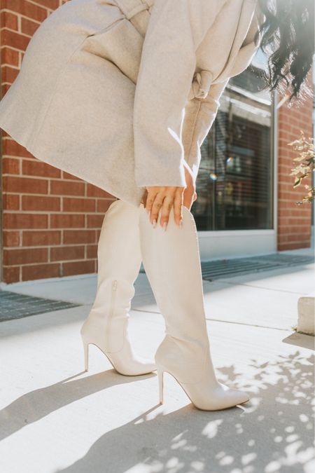 Must-have boots for a neutral look 🤍✨

#LTKSeasonal #LTKstyletip