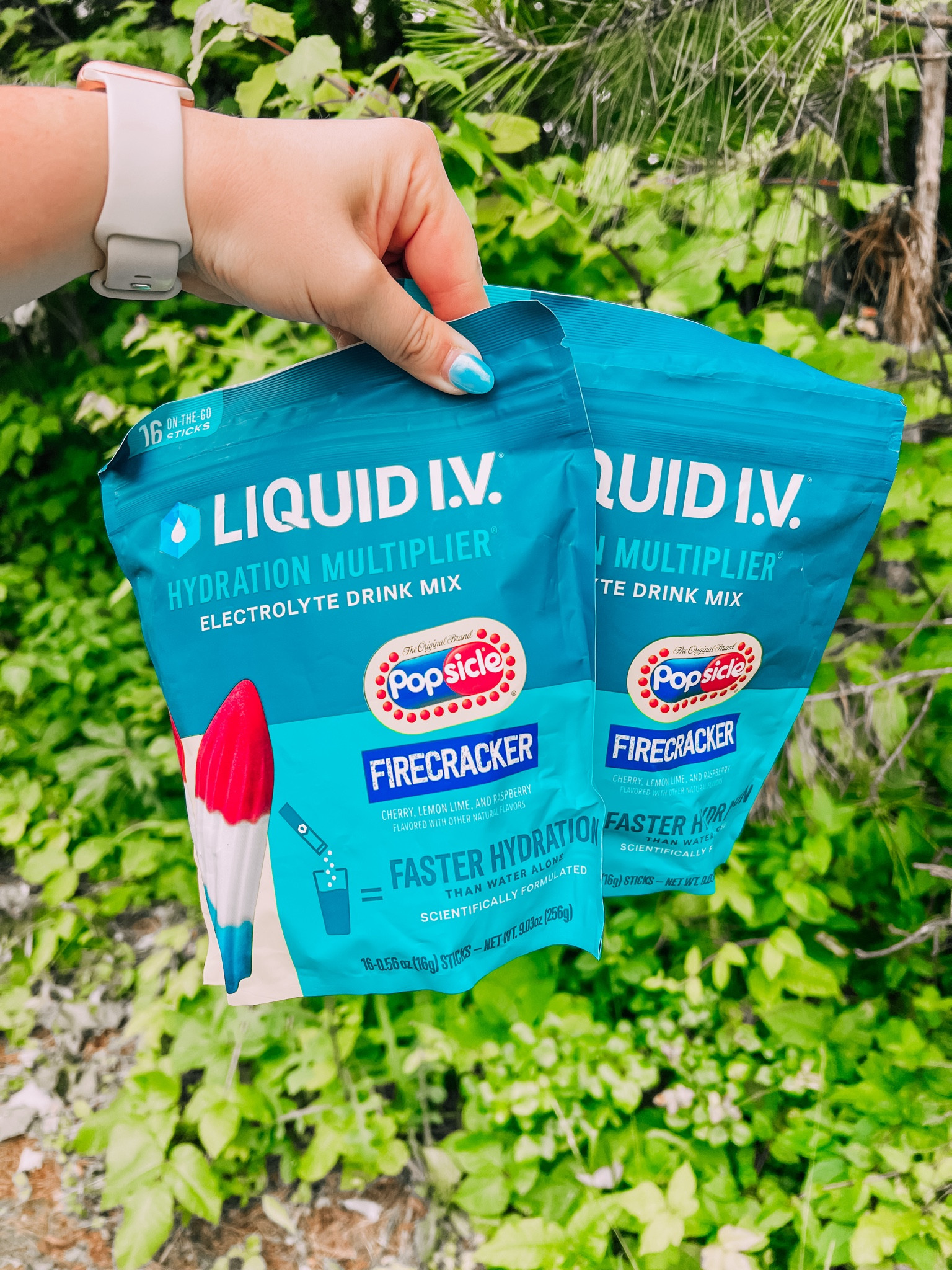 My husbands new fav flavor🫐🍒

#popsicle #firecrackerflavor #liquidiv #rocketpop #hydration #hydrationpackets #waterflavor #waterpacket #water #summer #momhack #kids 

#LTKFamily #LTKActive #LTKKids