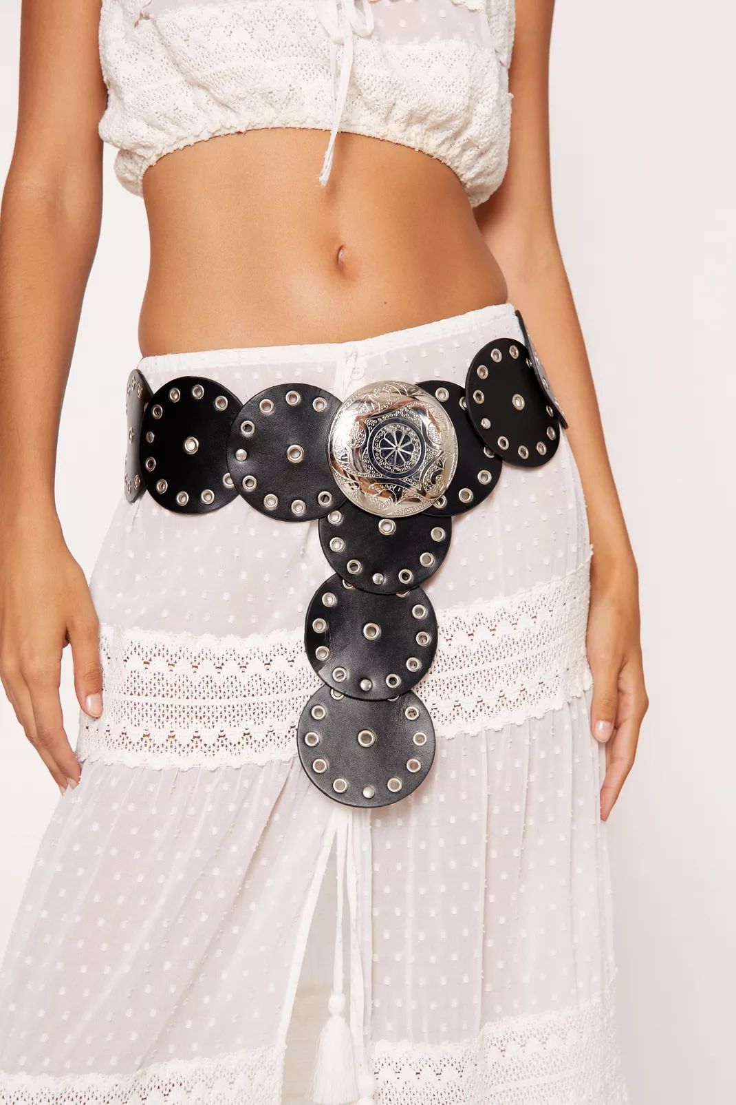 Faux Leather Studded Circle Belt | Nasty Gal (US)