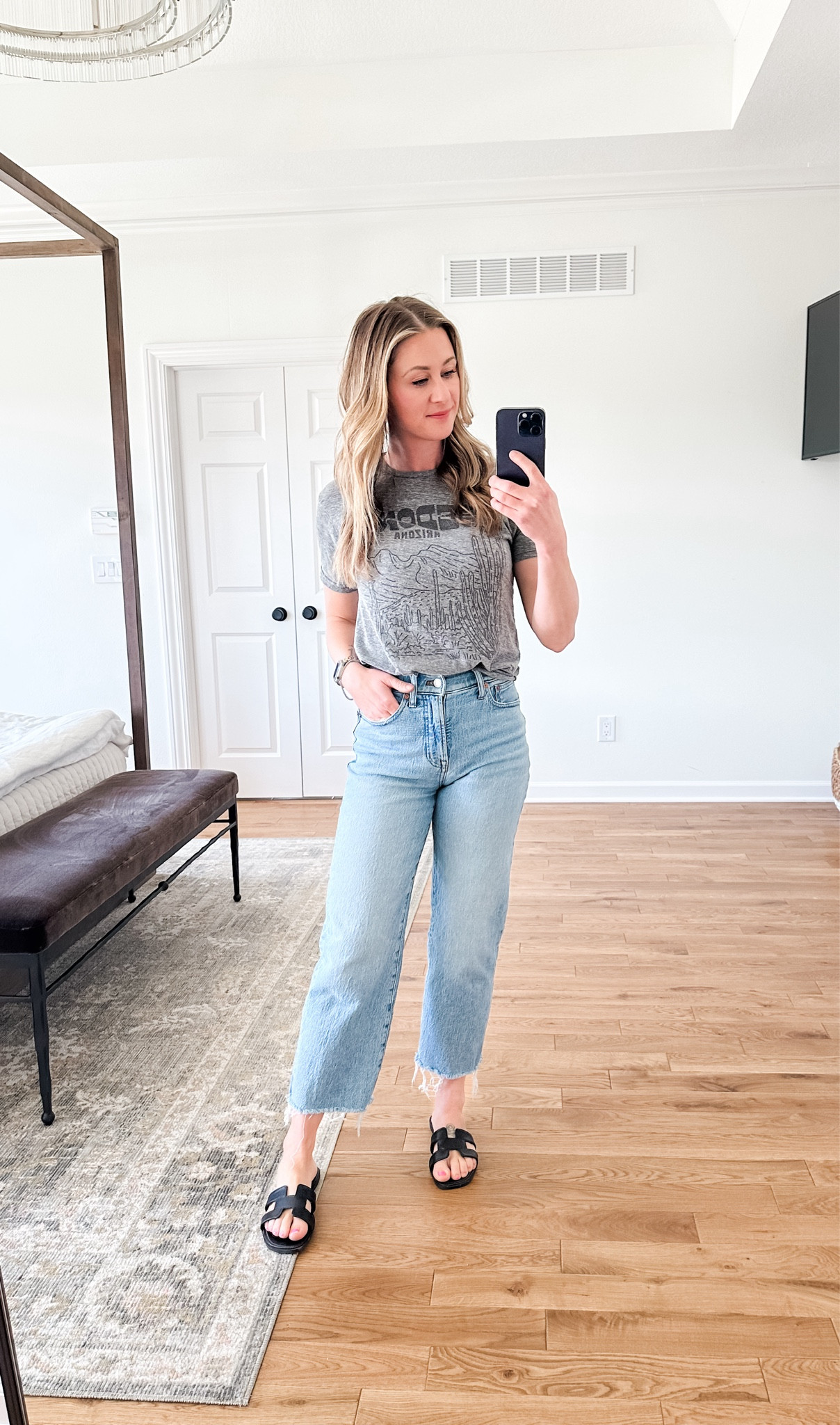 OOTD with baggy jeans and favorite summer sandals!#LTKfindsunder100 #LTKfindsunder50

#LTKSeasonal
