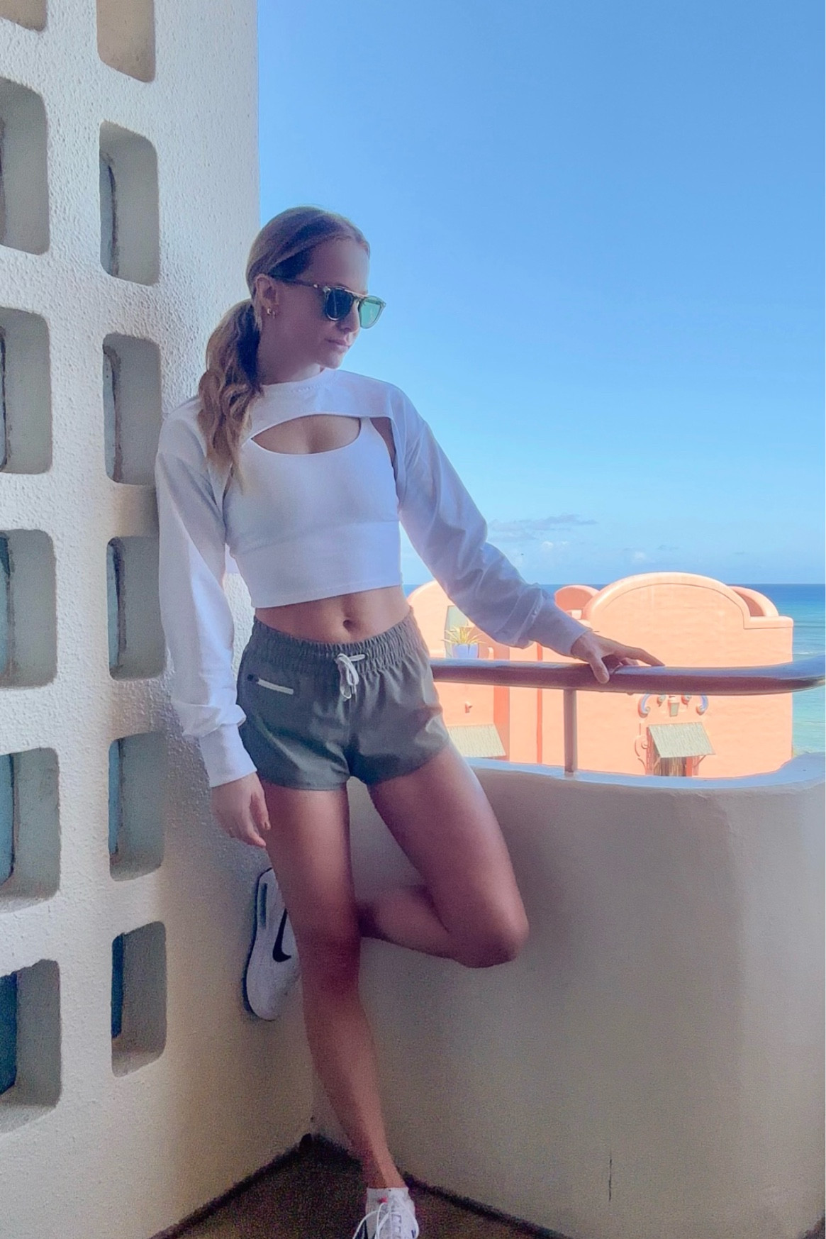 Vacay fitness fit. These shorts on repeat ☀️

#LTKfitness #LTKover40