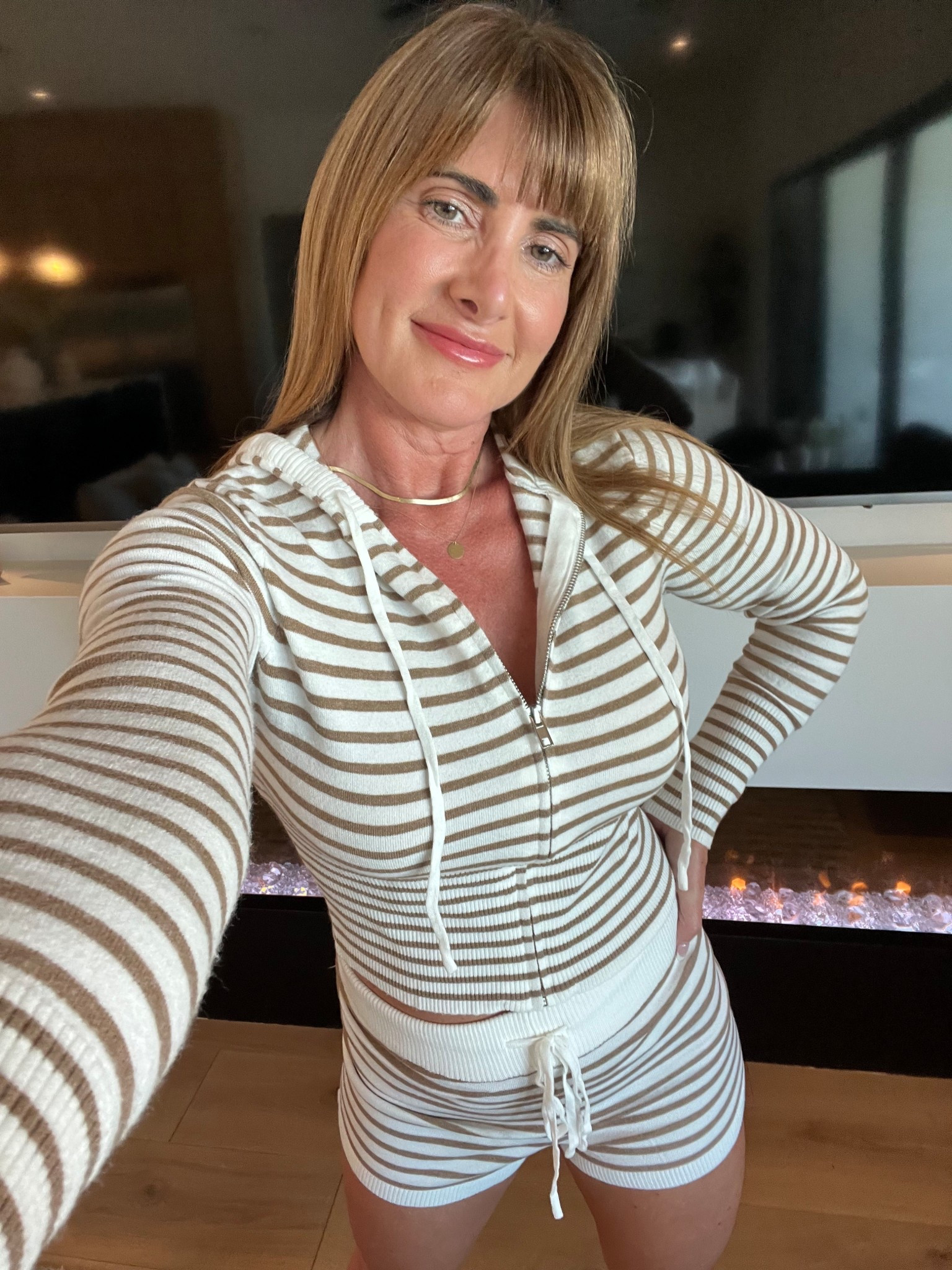 The softest most comfortable lounge set for Fall & Winter ☕️ AND it’s under $20! Wearing size Small.

#LTKGiftGuide #LTKFindsUnder50 #LTKSeasonal