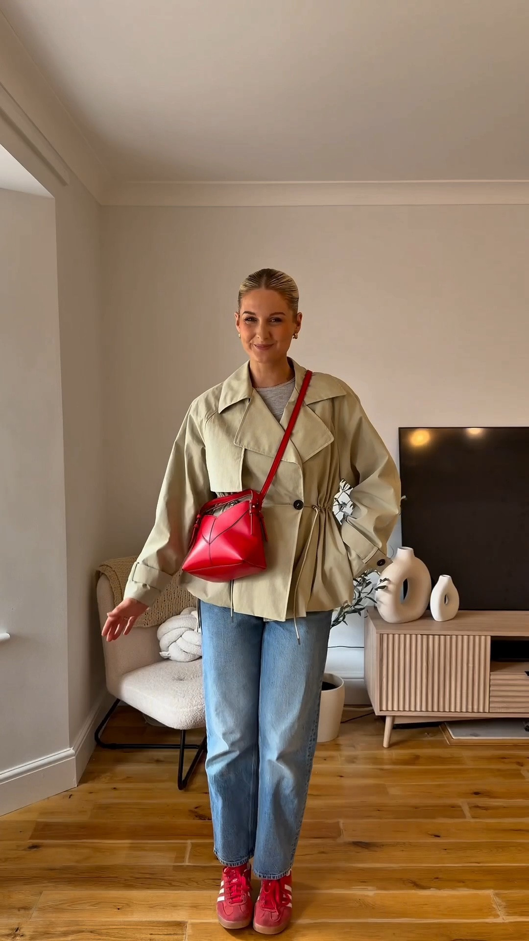 7 days of non mumsy uk autumn outfit ideas for the on the go mums who want to find their style again 💕🍂 

Just obsessed with this Zara trench, the shape, the fit, it’s just lush! Popping it on with such a simple look the other morning for a rainy day outfit and of course a pop of colour somewhere with my red adidas and red bag 😍❤️

#LTKautumn #LTKuk #LTKstyletip