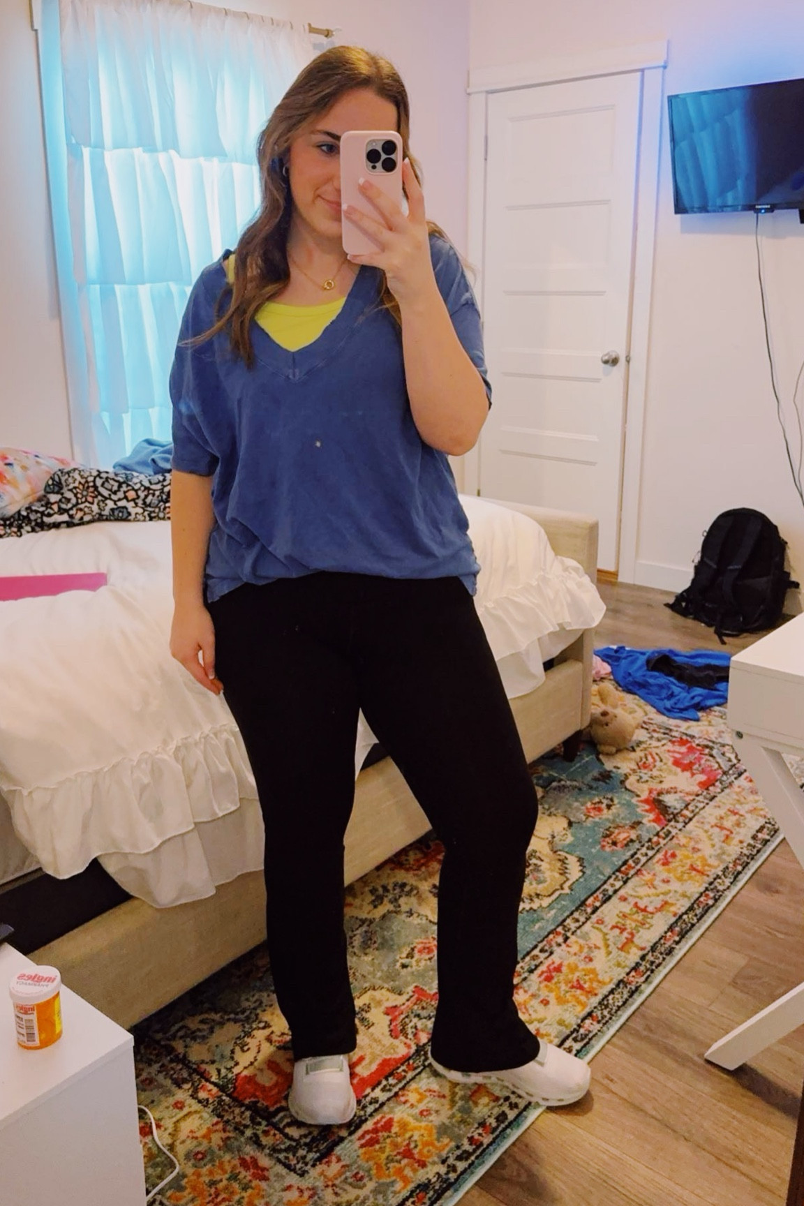 my go-to outfit💙🌟🪩




shirt: size L *not exact color* (SALE25%)
tank: size M
leggings: L long (SALE30%)
shoes: men’s 7.5 *the hat shoes up but click the link:)*

#LTKmidsize #LTKActive #LTKstyletip