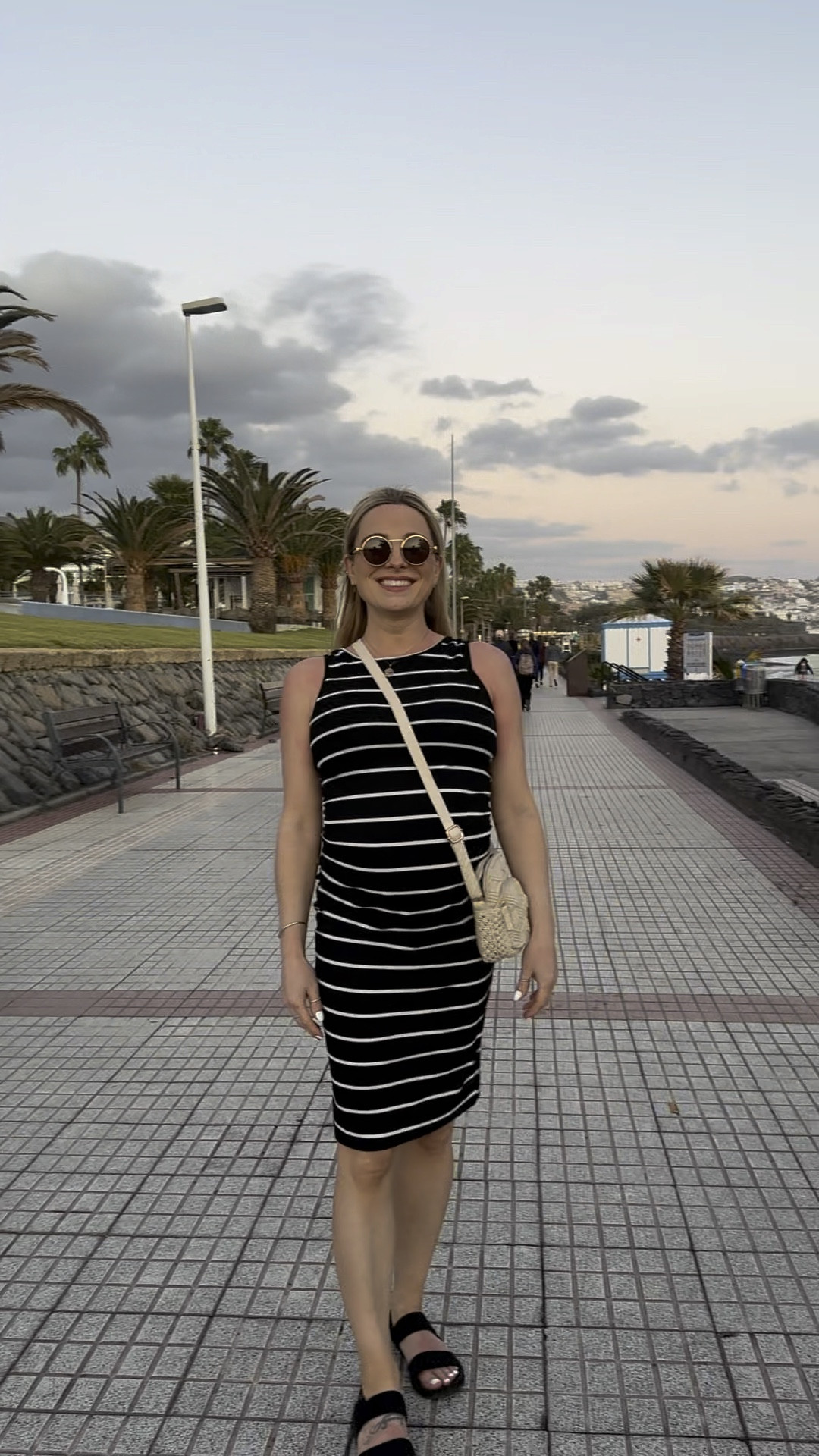 Maternity holiday outfit 
Comfy and affordable 
29 week bump

#maternityclothes #maternityoutfit #maternityfashion #pregnant #pregnantfashion #29weekspregnant 