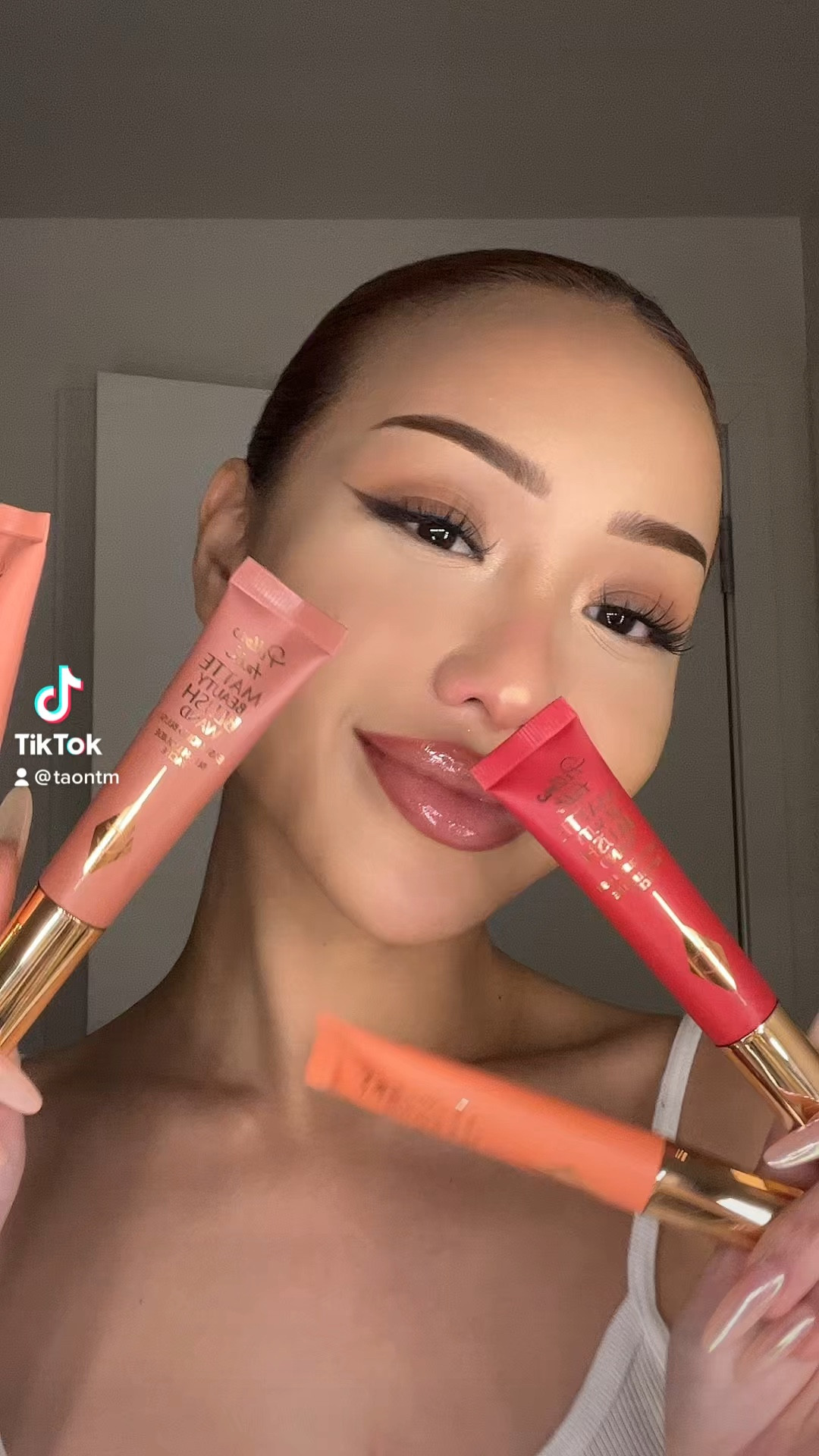Charlotte Tilbury Matte Blush Wand ✨ which shade is your fav?

#LTKbeauty