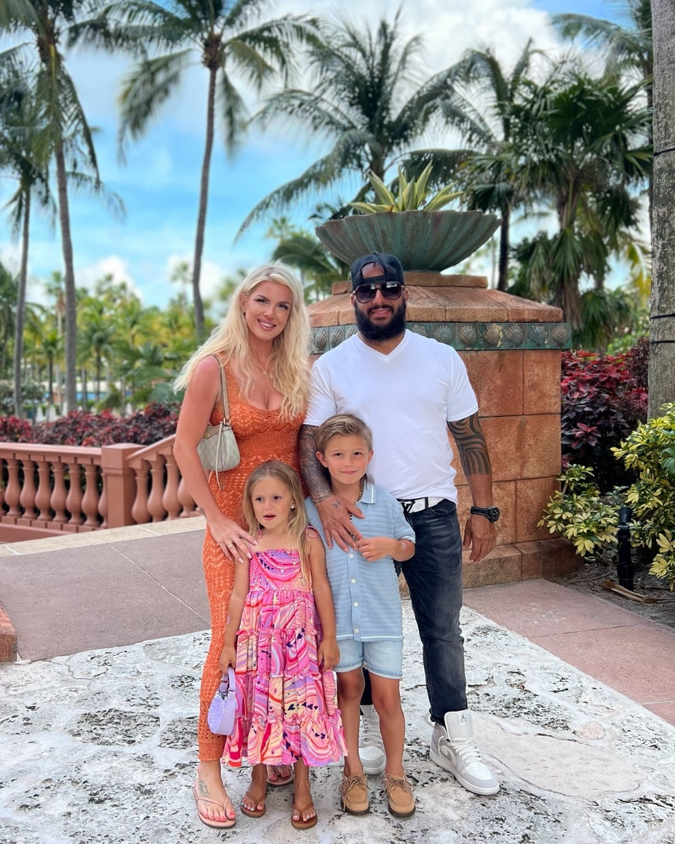 Tropics. Bahamas.👙🏝️🌺🌊