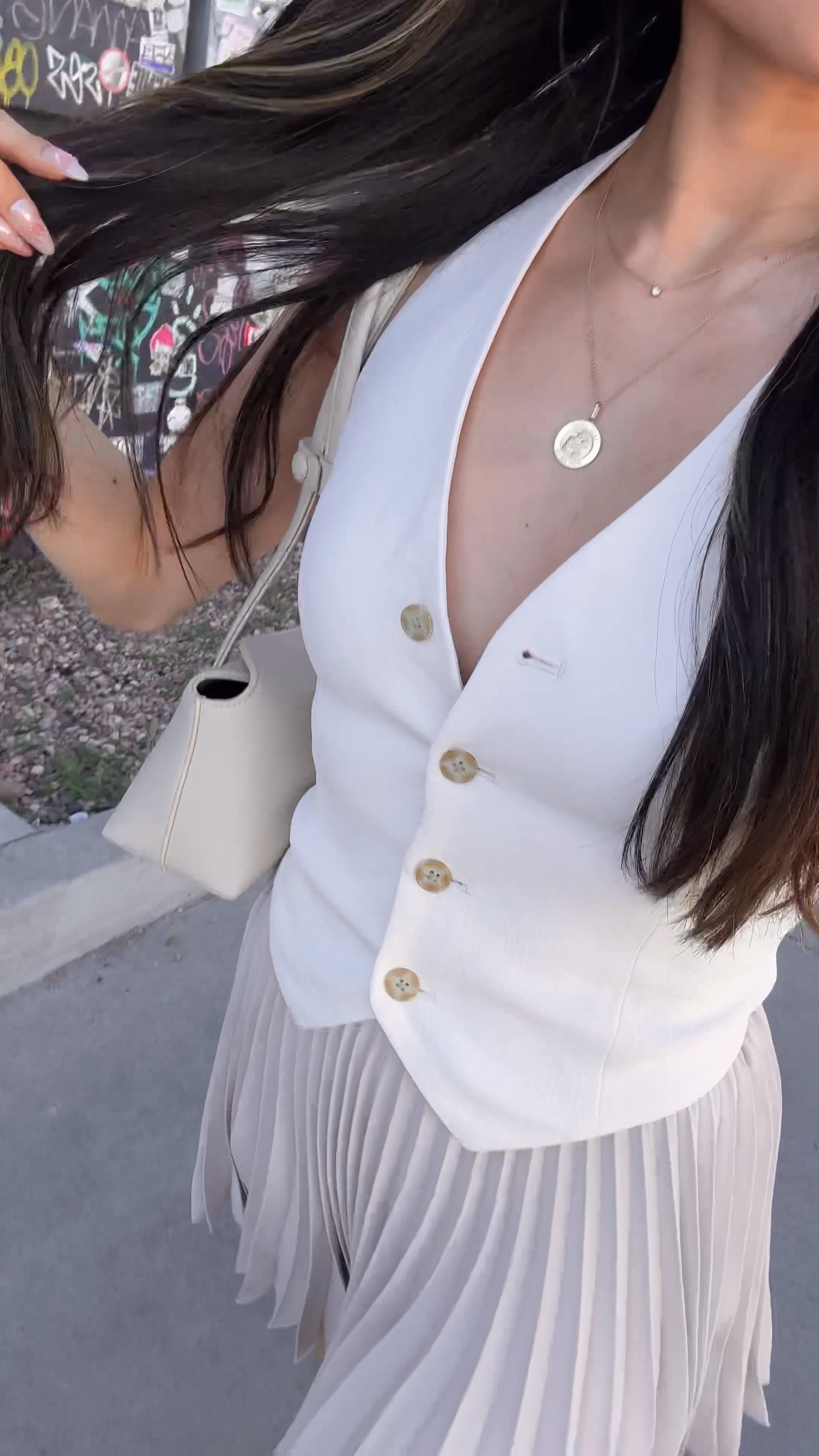 Spring cream vest & pleated skirt outfit [size 00] 

#LTKPetite #LTKSeasonal #LTKFindsUnder100