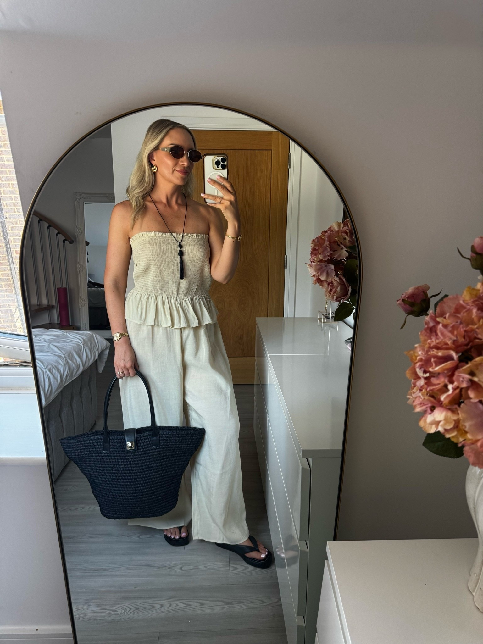 An elevated casual summer outfit idea that’s light and airy but still looks like you made an effort 🫶🏼

I’m wearing a size medium but would opt for small if ordering again

#LTKsummer #LTKstyletip #LTKbag