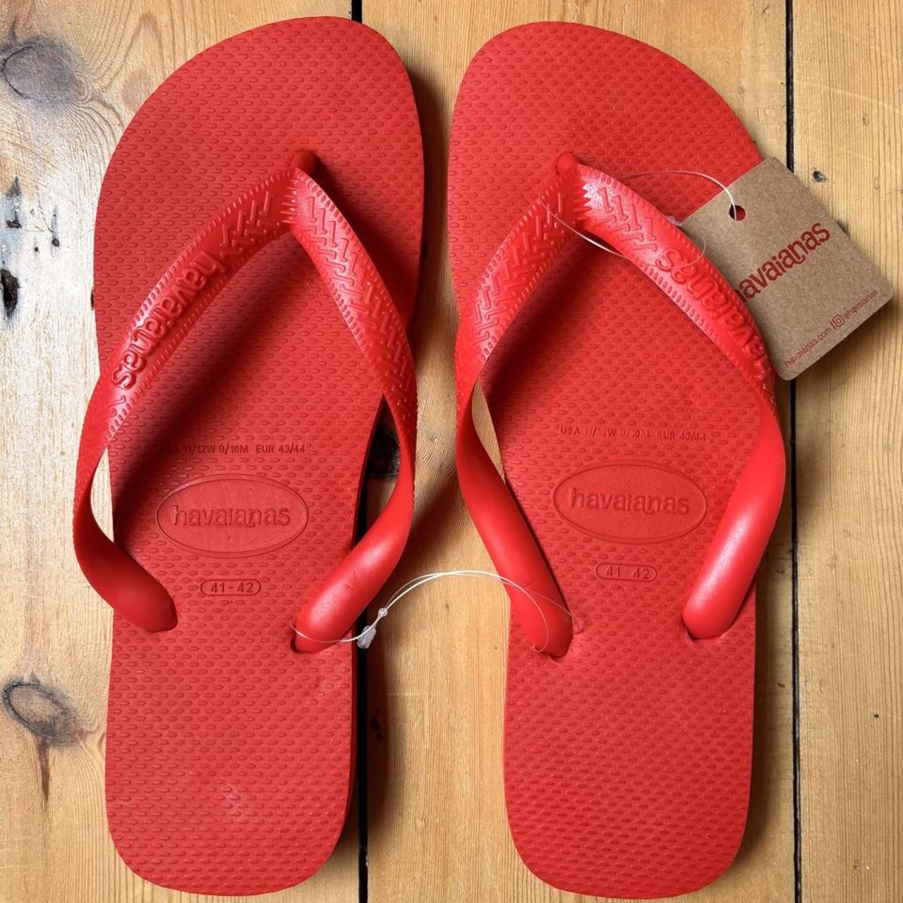 Havaianas Women's Flip flops - Red | Depop UK