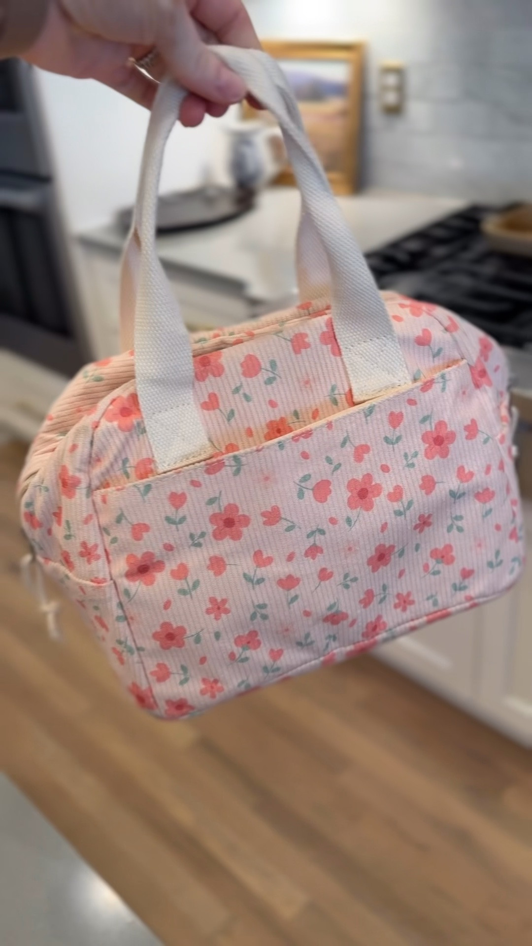 Our favorite lunch bag and lunch box! Both from Amazon!