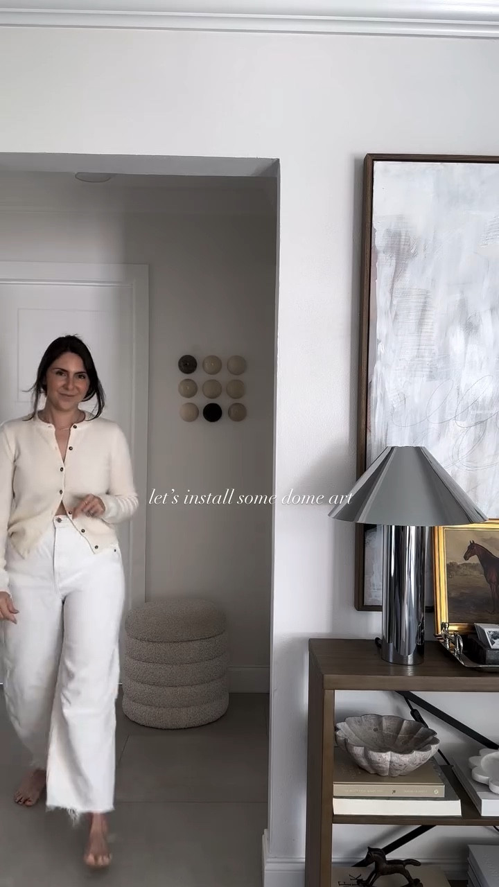 The perfect addition to this little wall ✨ #homedecor #art #homeinspo #myhomevibe 

Absolutely love these @sammayell pieces. So perfectly crafted and packed with the most stunning textures.