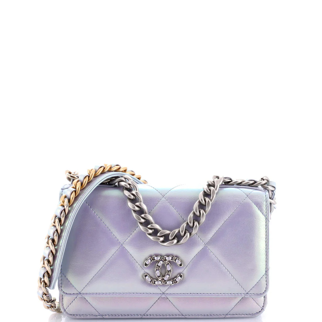 19 Wallet on Chain Quilted Iridescent Calfskin | Rebag