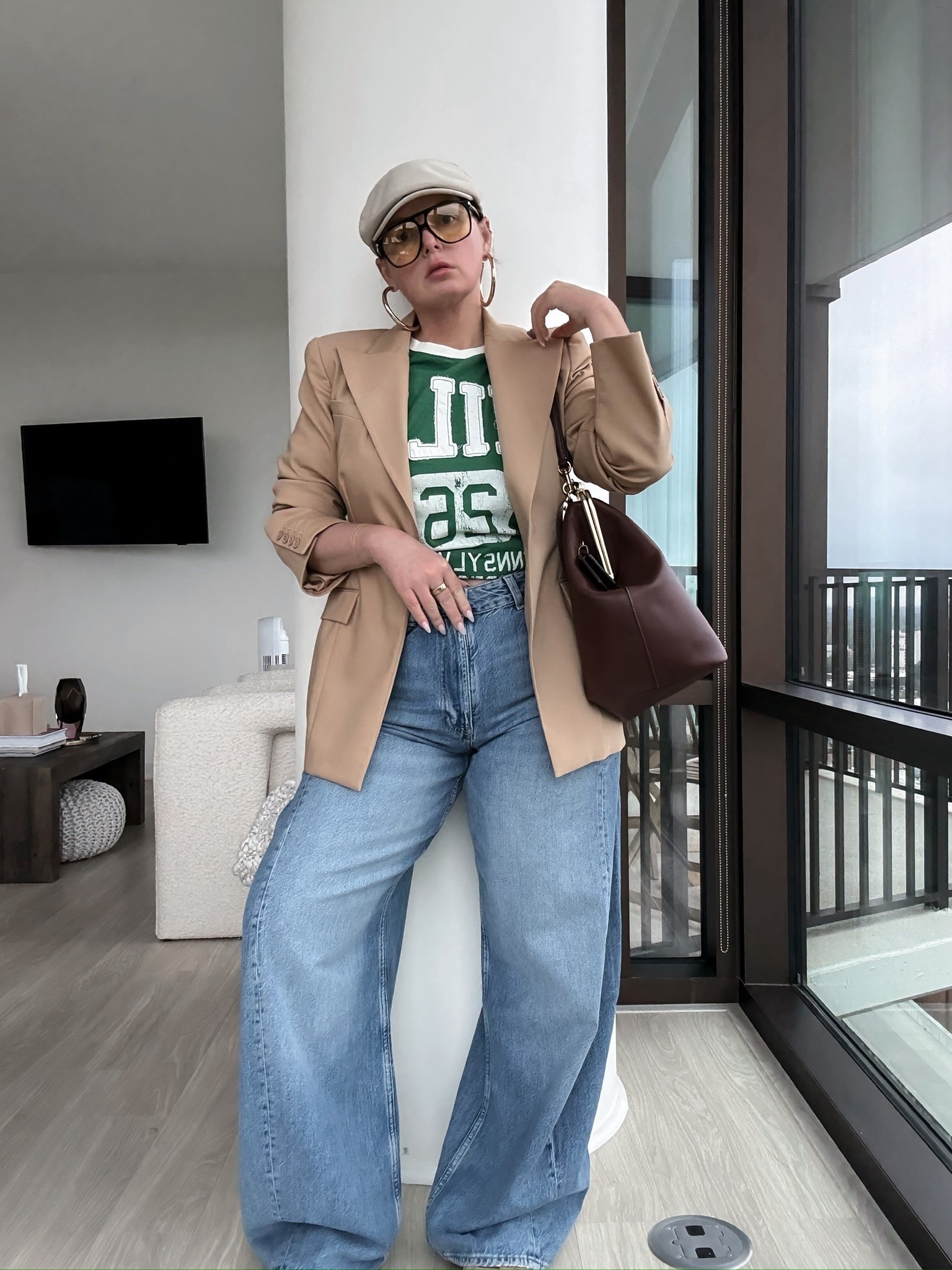 Fall outfits 
Blazer
Jeans
Tee shirt

#LTKSeasonal