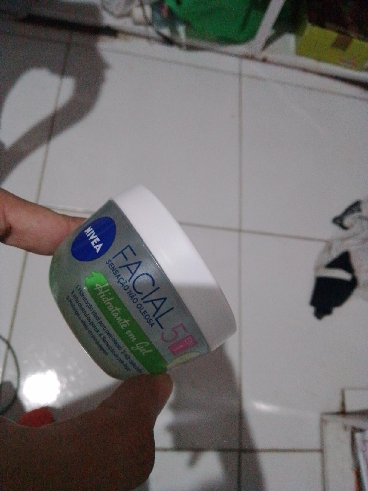 NIVEA Hidratante Facial em Gel 100g - Sua fórmula especial deixa a pele sequinha e bem cuidada p... | Amazon (BR)