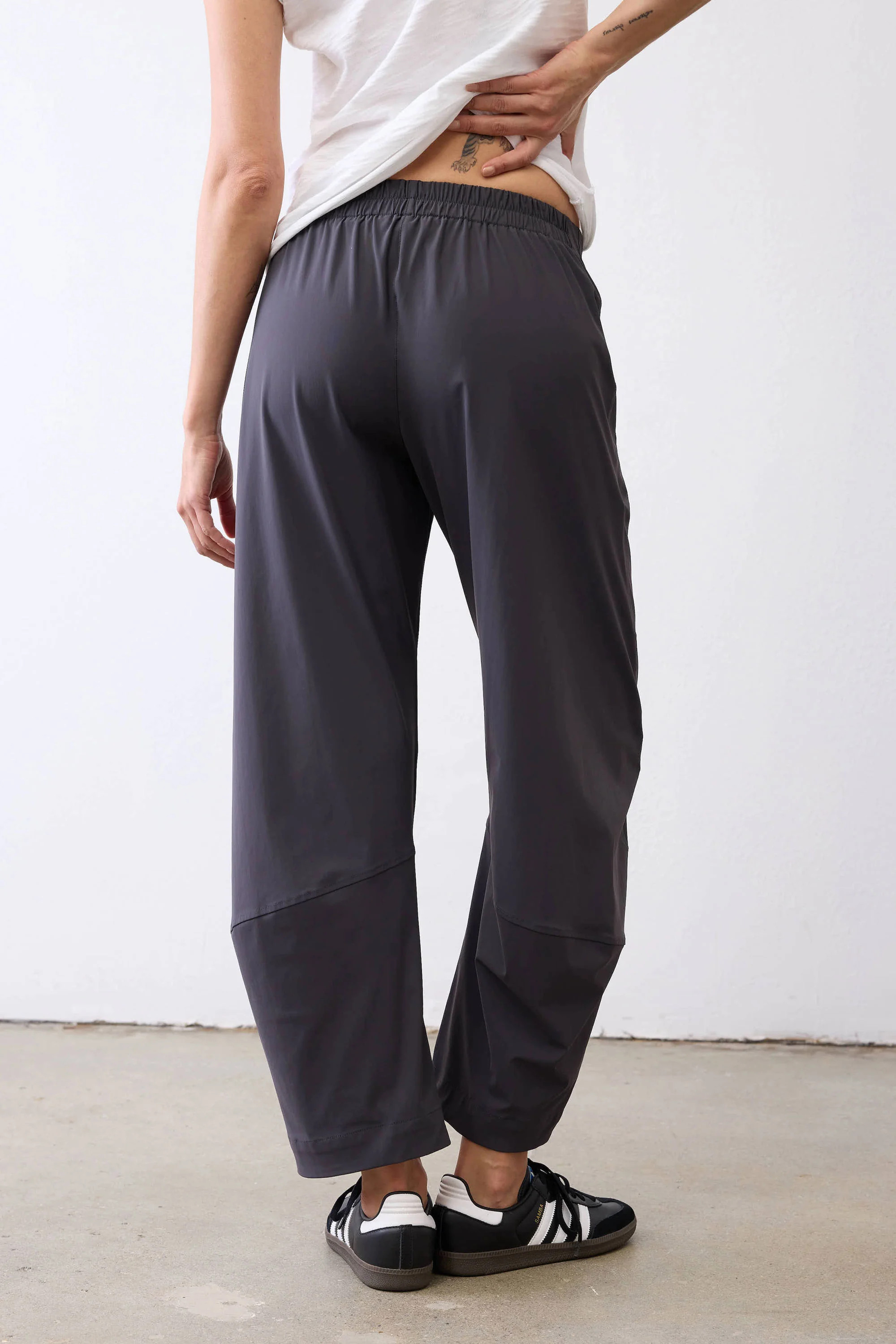 On The Loose Graphite Pants | Gray Work Pants - Ruti | Ruti