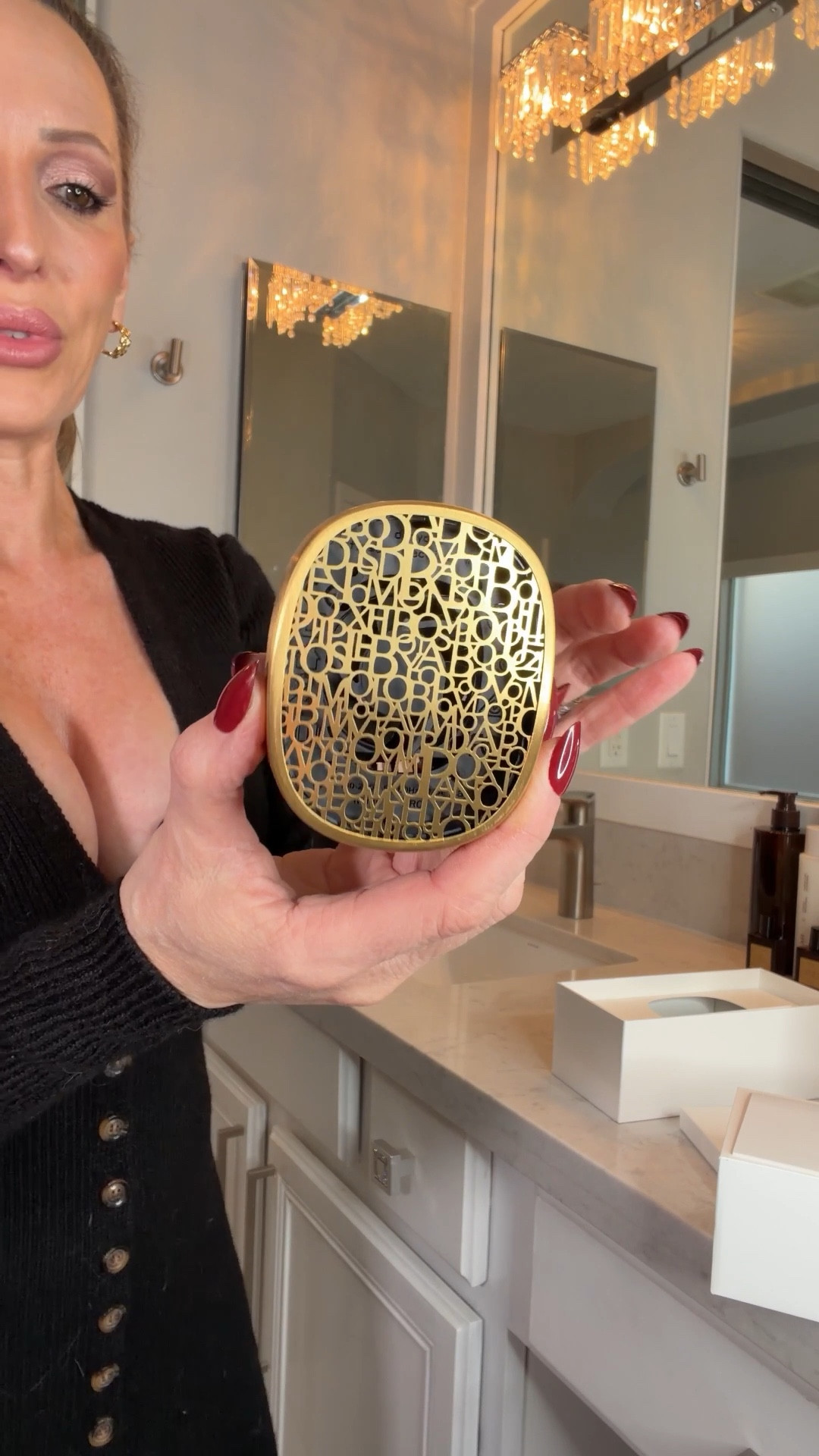 Home decor and gift idea: Diptyque electric plug in diffuser for the wall is so super chic and smells amazing. There’s a 9 different scents to choose from, my favorite is Diptyque 34 Boulevard Saint Germain. Get it or gift it for a beautiful smelling home 🎁 

#LTKHome #LTKvlog #LTKGiftGuide