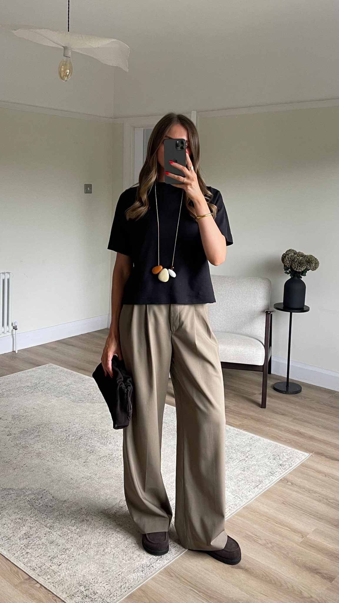 Styling the Dune ‘goldy’ brown suede backless loafers
Medium in the Mint Velvet black t-shirt
Zara necklace
Older & other stories griege trouser, so similar linked
L




Outfit inspiration, styling brown, comfy casual outfit

#LTKuk