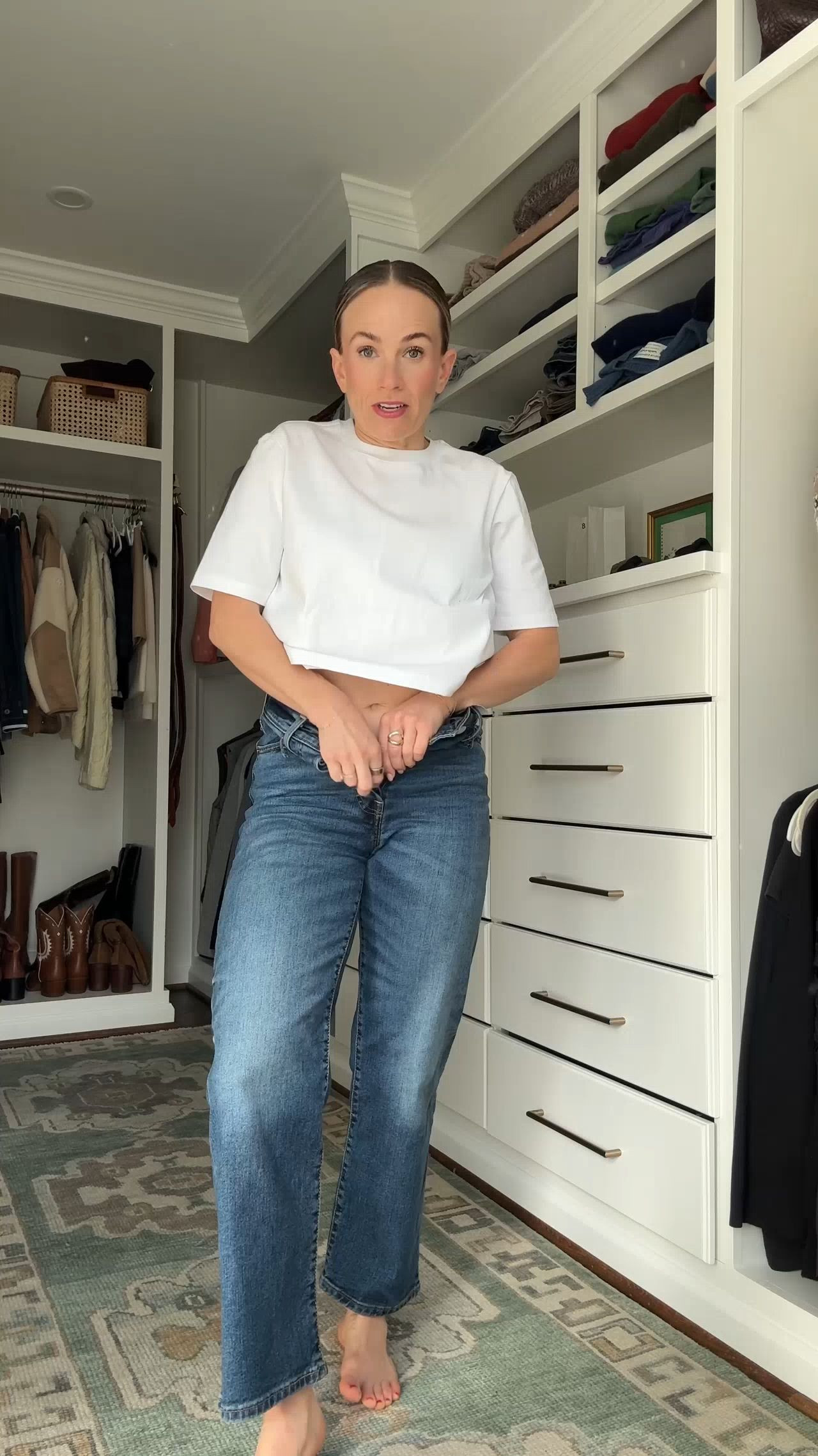 Get ready with me! Size up in the Levi jeans, pair with a white crewneck and navy sweater. Finish with ruffle socks and boat shoes! Linking my jewelry too. 

 

#LTKgrwm #LTKootd