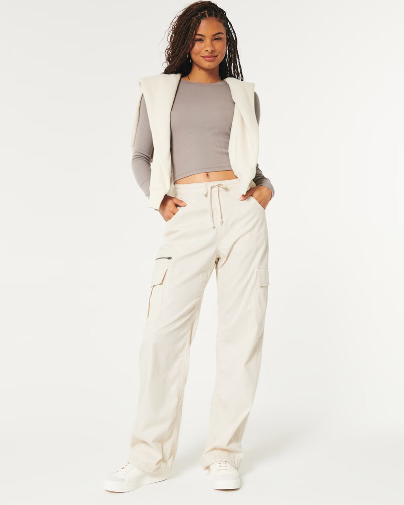 Women's Adjustable Rise Cargo Parachute Pants | Women's Clearance | HollisterCo.com | Hollister (US)