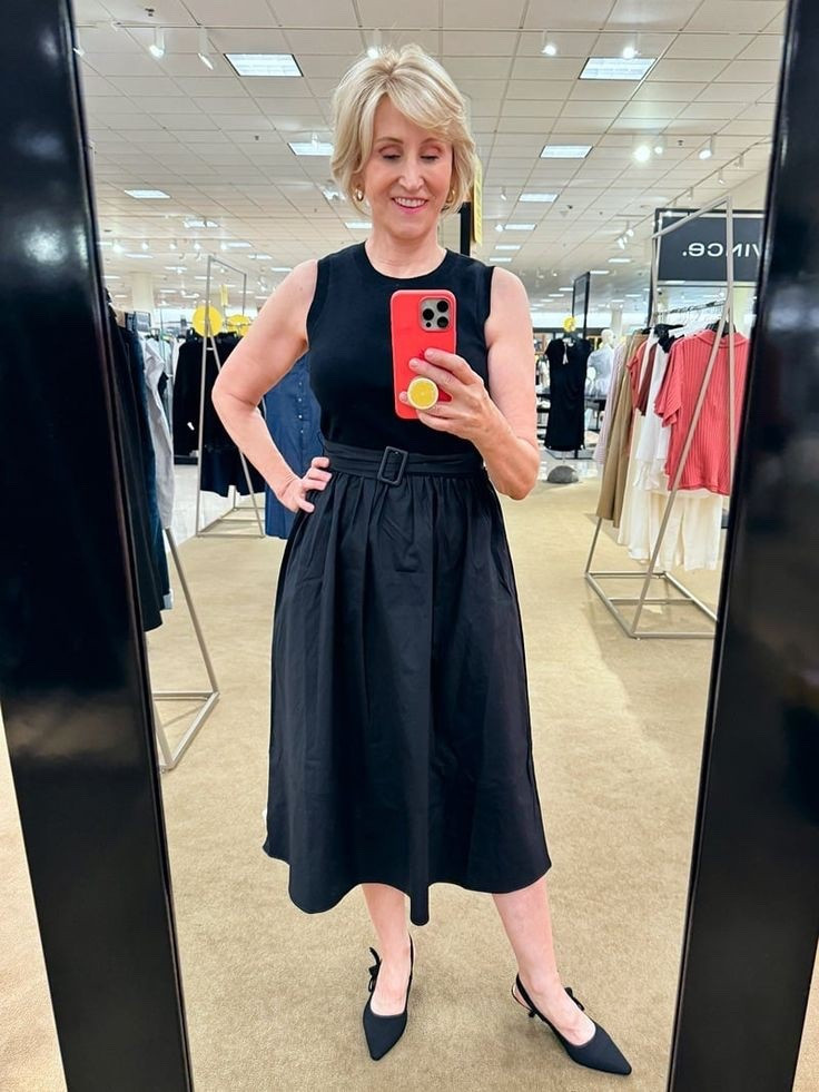 This mixed media dress is a trendy choice for fall. The opposite fabrics creates a modern look and the belt adds a fresh new take on a LBD. 


#LTKOver40 #LTKSaleAlert #LTKSeasonal