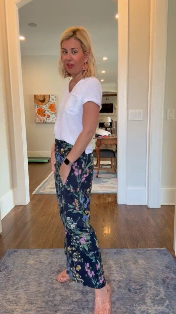 The perfect flowy linen material that you will mix and match all spring & summer. These are a yes!! 
Sweater, tee & pant - xs 
Shoe - 38

#LTKOver40 #LTKmomlife #LTKdayinmylife