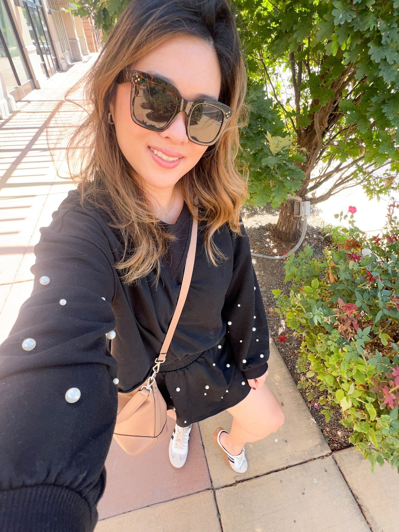 Amazon Pearl Set: Medium
Slip On Sneakers: Sized up half 