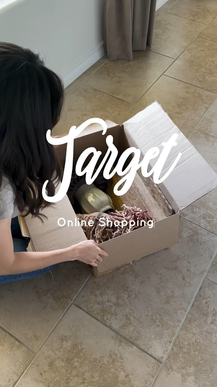 Well shipping was a major fail…
But at least the items are cute!! 😋
Anyone else have these issues with shipping?! 
.
.
.
#budgetfriendlydecor #affordablehomedecor  #stylewithme #dailyreels #reelsinstagram #homeinspo #reelitfeelit #interiorinspiration #designonadime #designonabudget #budgetfriendly #homedecor #boujieonabudget #makehomeyours #smmakelifebeautiful
#howedwell #howyouhome #myneutralhome #dailydecordose #ａｅｓｔｈｅｔｉｃ