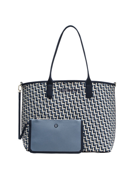 Classic Knit Tote Bag 18L | Lululemon (US)