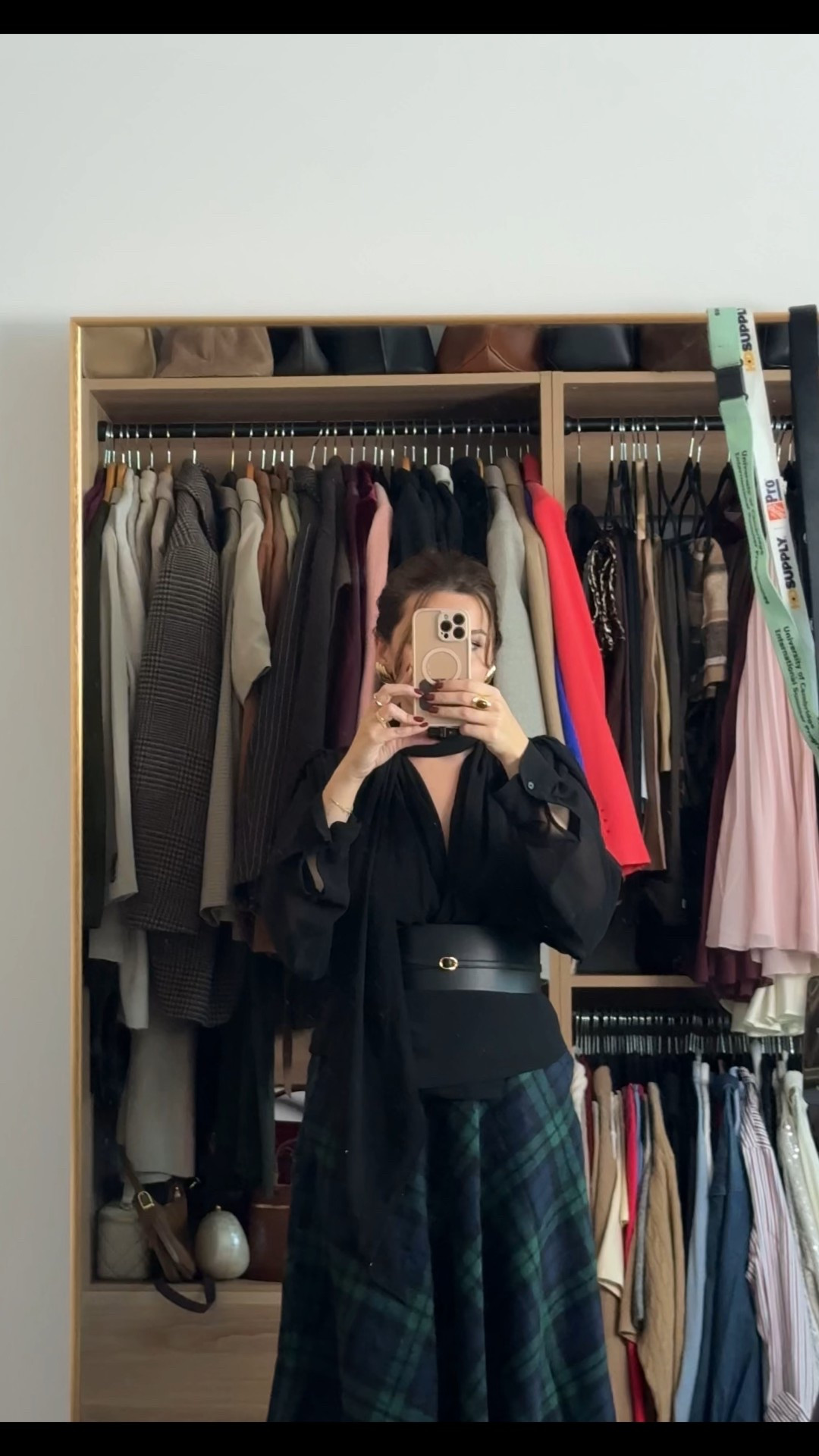 The perfect holiday look 🤎


TOP • The exact top is from a studio HM, and old but I’ve linked similar options.  

SKIRT • Amazon and true to size! Has a zipper closure and elastic in the back. 

BELT • Is from Sezane, I’ve linked a similar one as well  

#LTKHoliday #LTKgrwm #LTKSeasonal