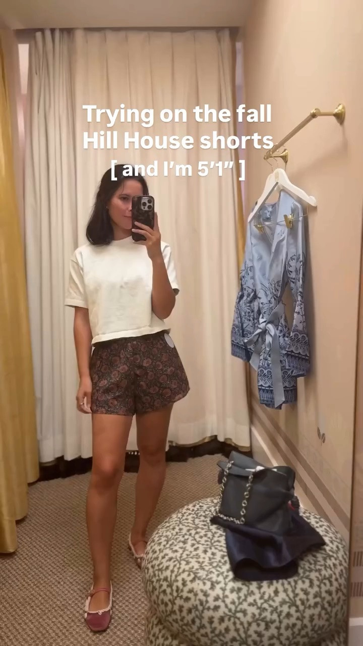 Went for an XXS in these which has been my usual size in Hill House lately 

Comment SHOP below to receive a DM with the link to this post on my LTK ⬇ https://liketk.it/6lcES

Hill house fall Shorts, new hill house, fall shorts, transitional outfit, fall outfits women