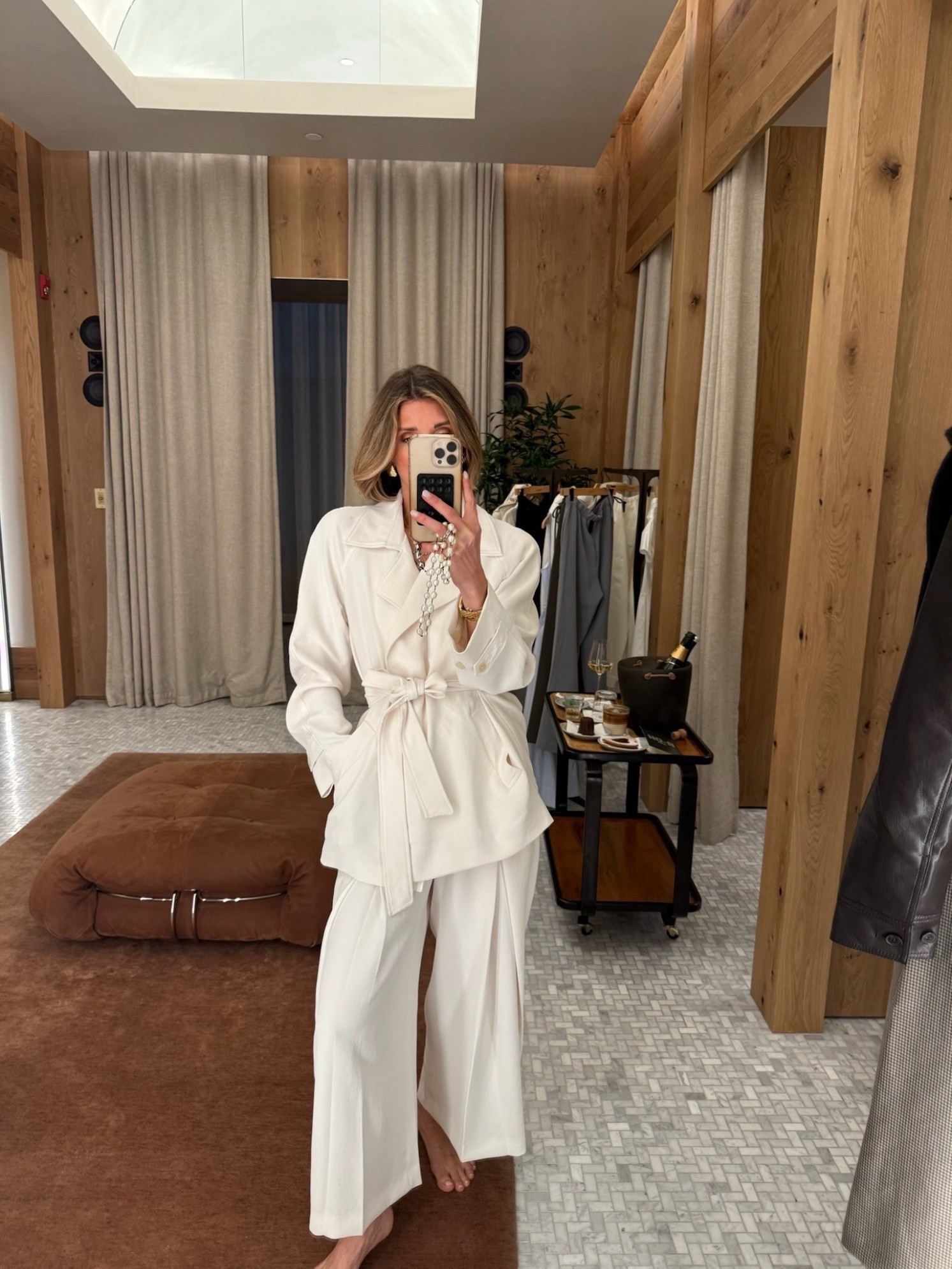 Off-white spring look from @Aritzia 🤍 Come shopping with me in NYC.


#LTKootd #LTKNYFW