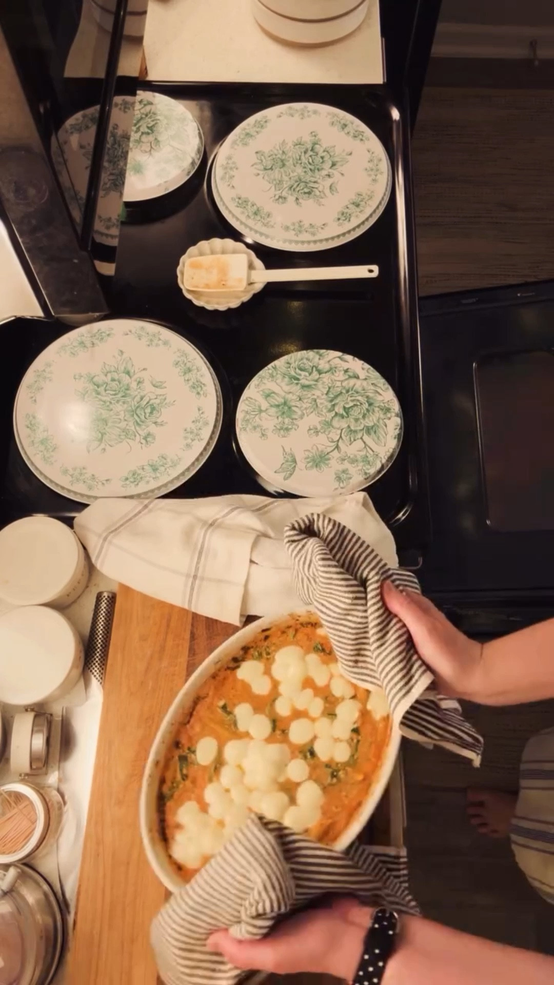 This is the Dump-and-Bake Hidden Protein Pasta from Don’t Think About Dinner and it might be one of my favorite kinds of weeknight dinners.

Everything goes into one dish. The oven does the work. I cleaned up the kitchen while it baked and dinner was waiting for me instead of the other way around.

The cookbook releases today and I was grateful to receive an advance copy. Thank you to NetGalley and William Morrow for the opportunity to review it early.

The sauce is creamy, comforting, and you’d never guess cottage cheese is doing the heavy lifting here. Simple, nourishing, and very much real-life friendly.

Full cookbook review is up on Substack, link in profile @mealngrace and if you’re not already following @jenneatsgoood she’s worth a follow for practical, healthy recipes that actually work on busy nights.

What’s for dinner tonight?

Gracefully yours,
🫶🏻 Jeanie Jo

⸻

#DontThinkAboutDinner
#NetGalley #WeeknightDinner #easydinnerideas #cookbookreview

#LTKHome #LTKfoodie #LTKFindsUnder50