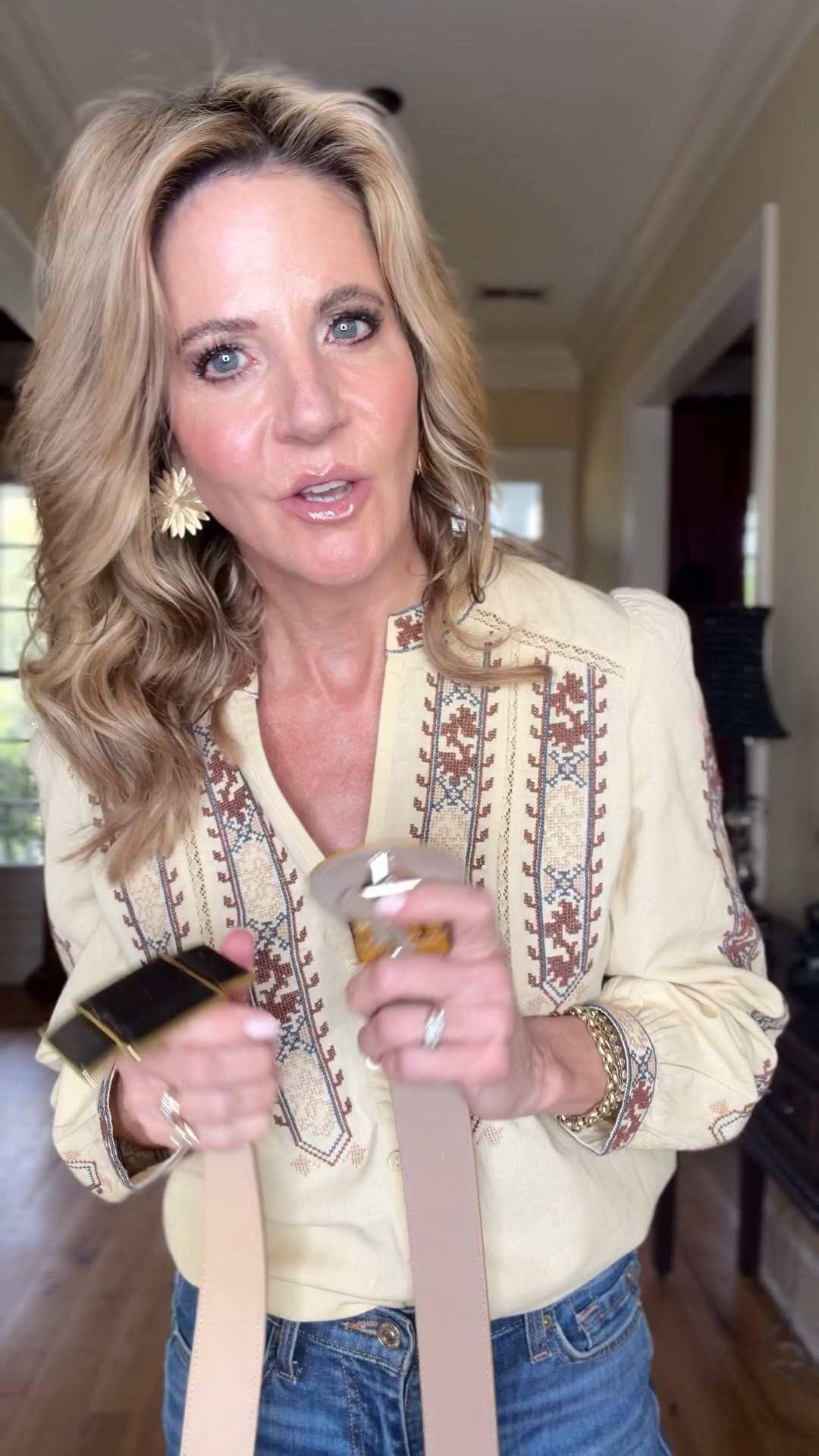 I’m in XS in both belts, XS in the blouse.



#LTKootd #LTKOver40