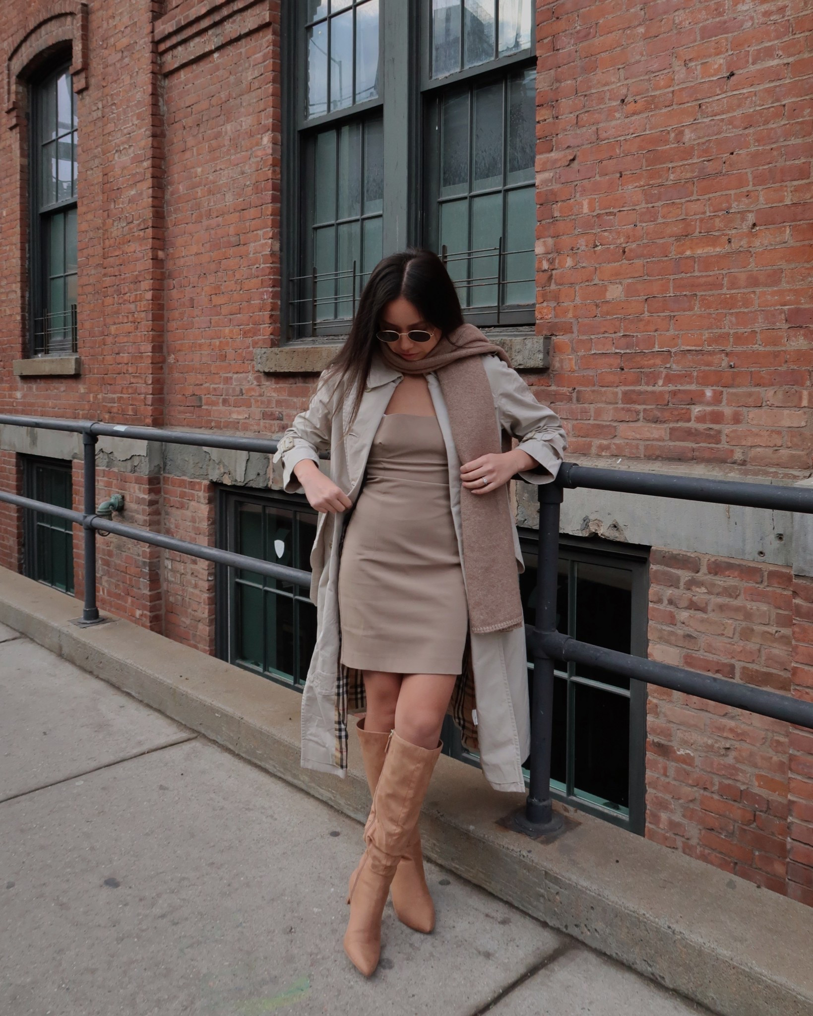 Burberry vintage trenchcoat
Zara dress + scarf
J Crew boots
Amazon sunglasses

#LTKPetite