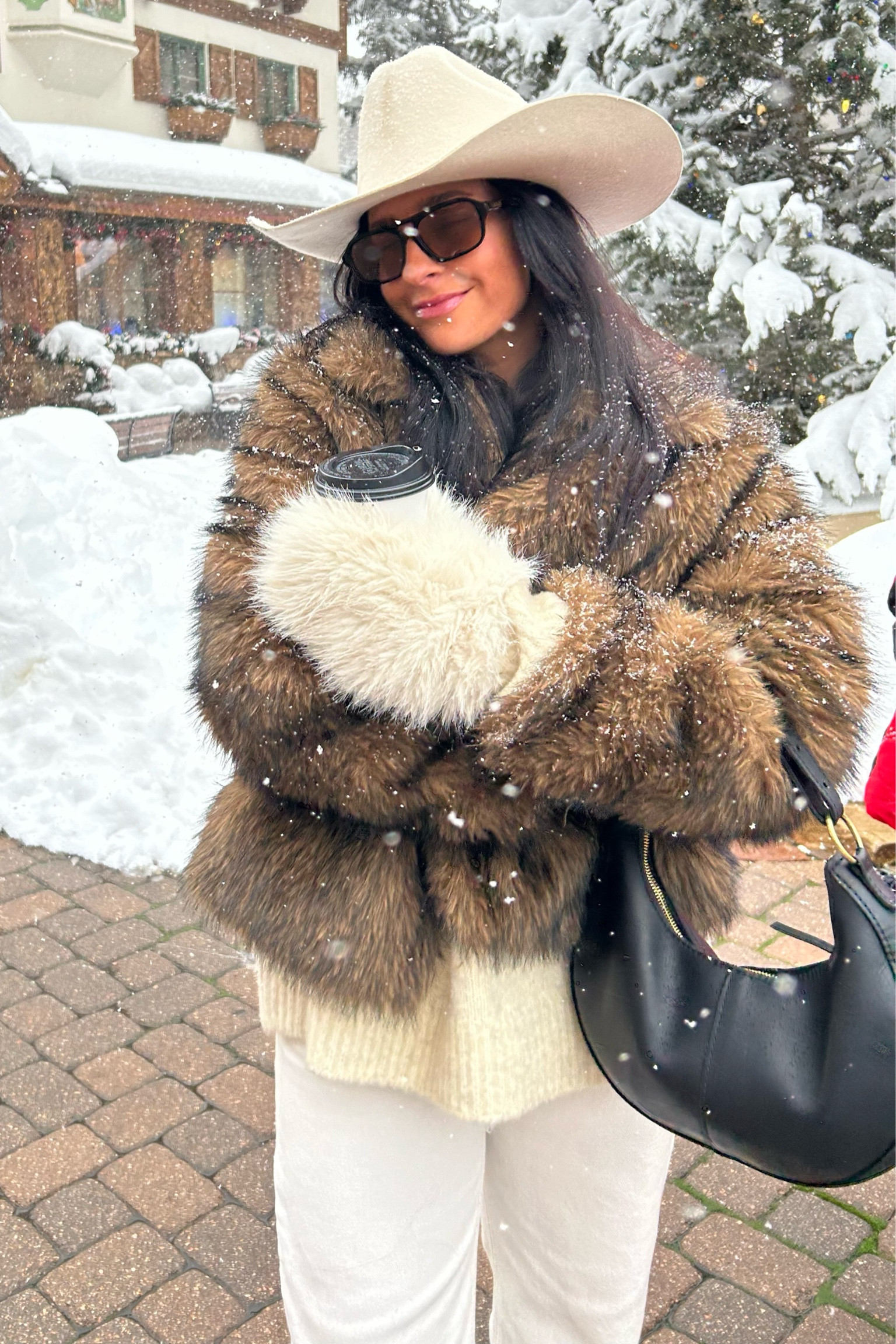 Winter outfit

#LTKfindsunder100 #LTKstyletip #LTKSeasonal