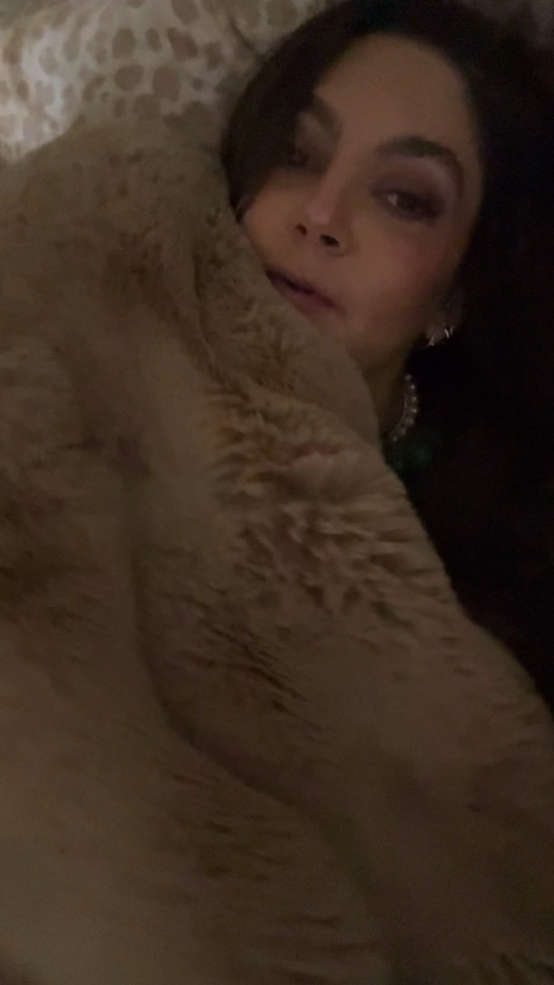 Cozy Earth Double Bubble Throw Blanket - 45% off with CE-MICHELEBELL until 12/2