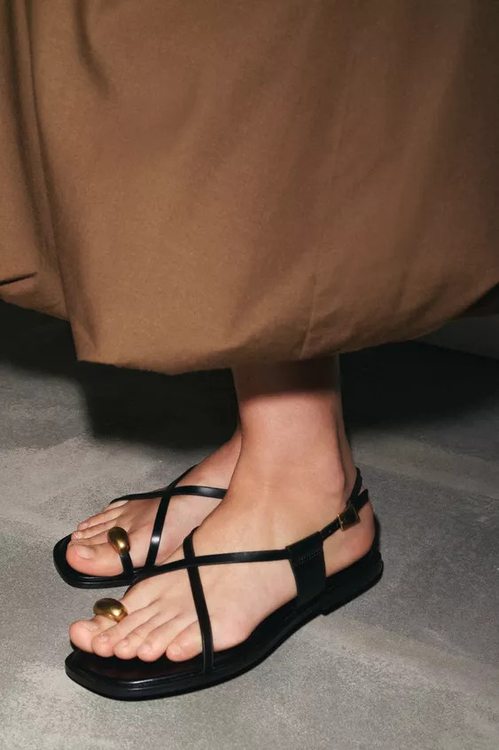 FLAT STRAP SANDALS WITH METAL ADORNMENT | Zara UK