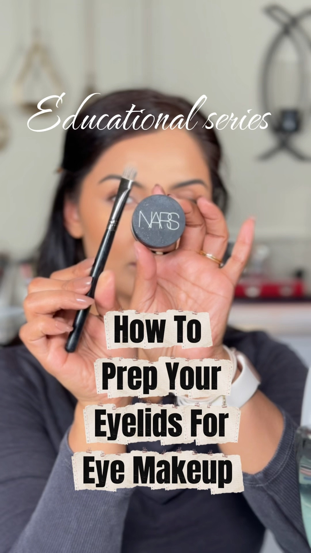 Prepping your eyelids for eyemakeup
