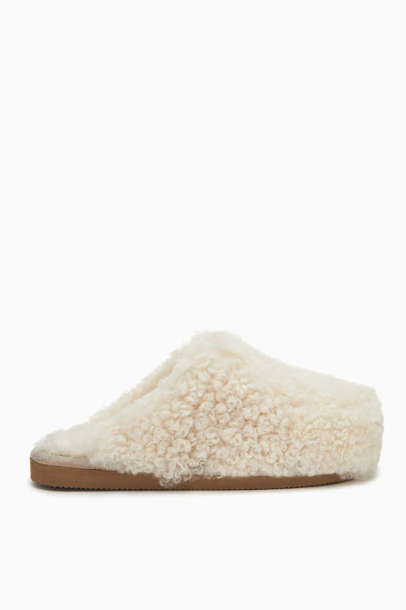 Jenny Slipper

          Creme | Ulla Johnson