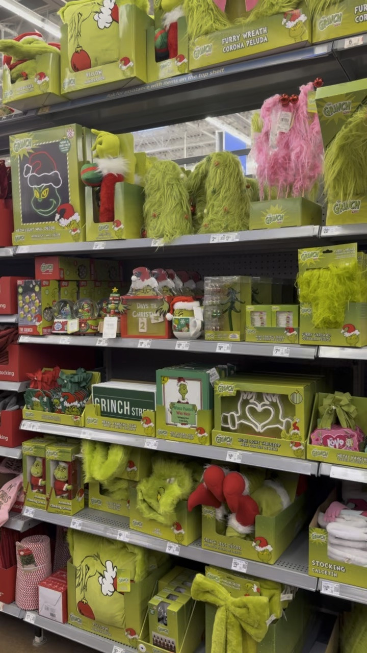 All your favorite The Grinch must haves!!