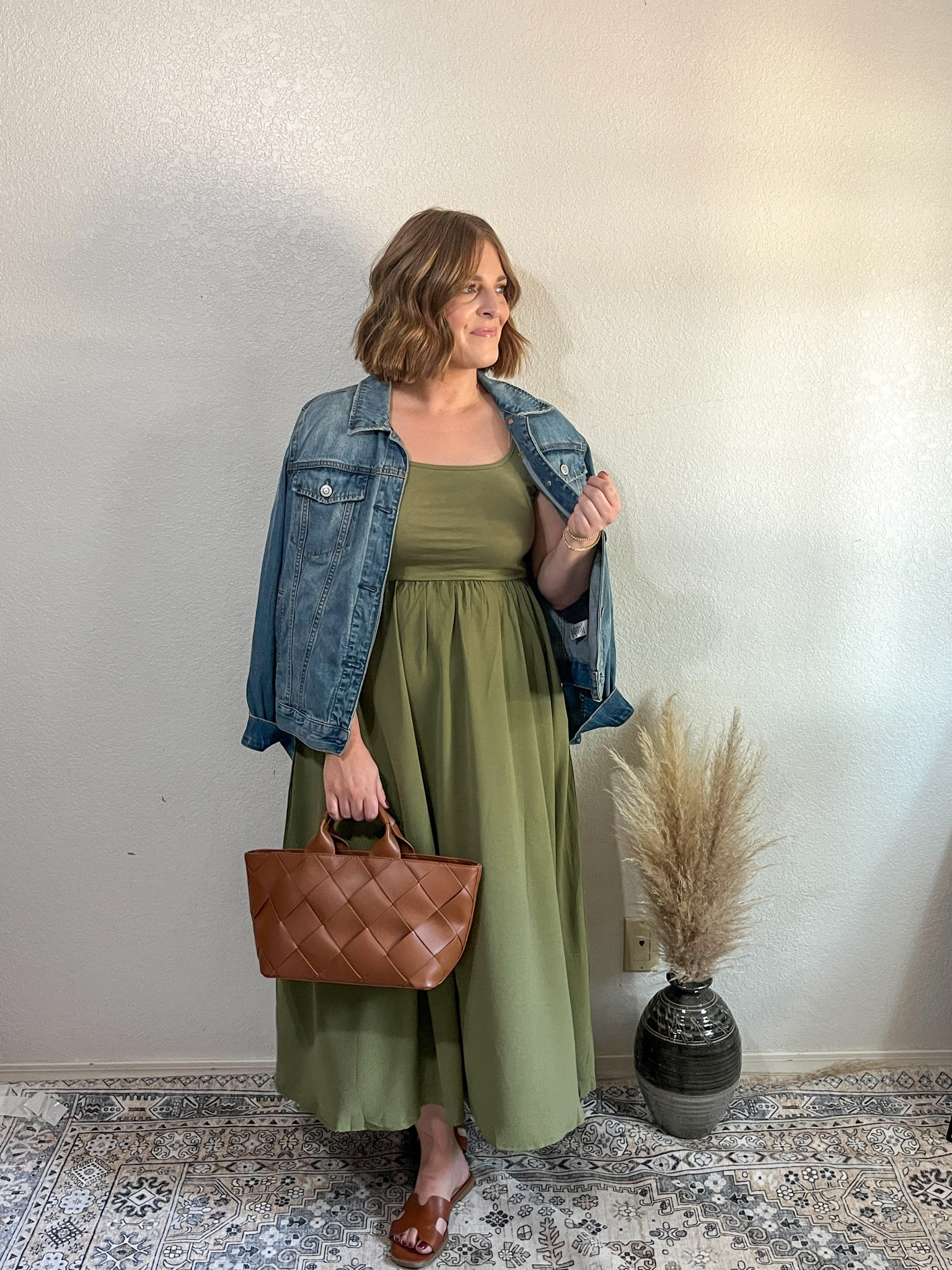 The perfect dress!! 🤍 can dress up or down, has pockets, bra friendly, and can be styled for several seasons! Really comfortable & flowy material. 

Wearing L (tts) I’m 5’4

#LTKMidsize #LTKSaleAlert #LTKStyleTip