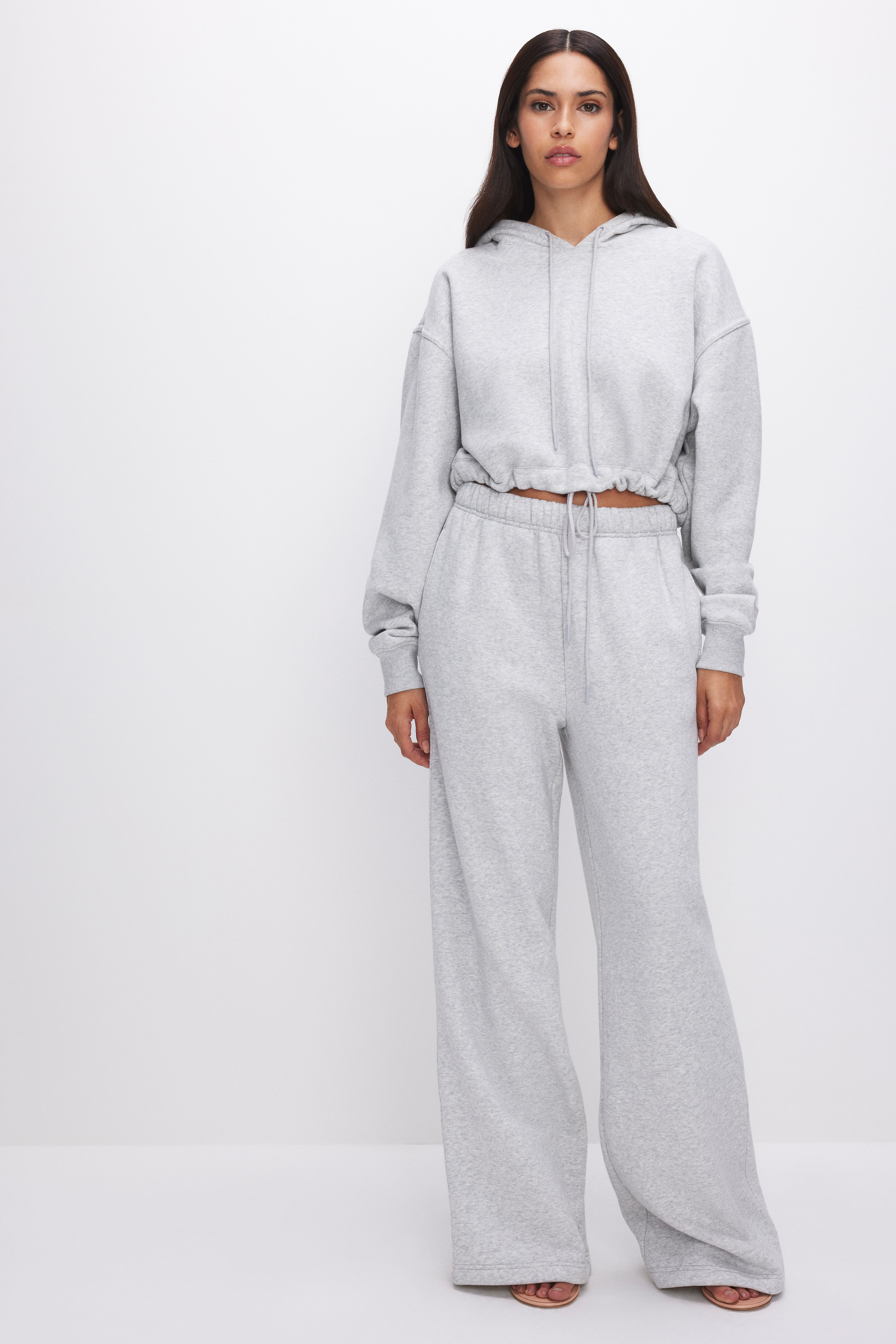 BRUSHED FLEECE CROPPED HOODIE | Good American